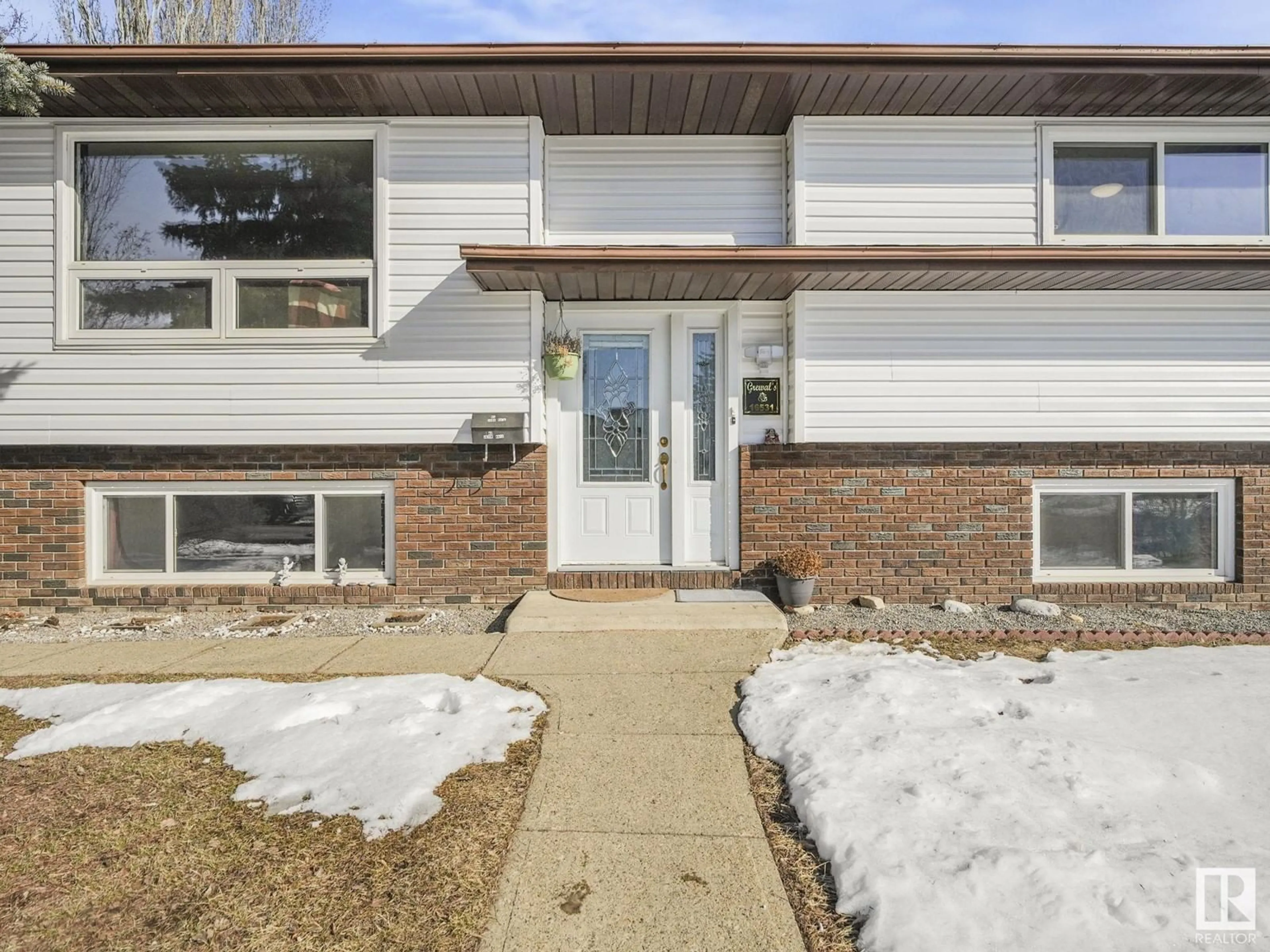 Unknown for 16531 116 ST, Edmonton Alberta T5X4B2