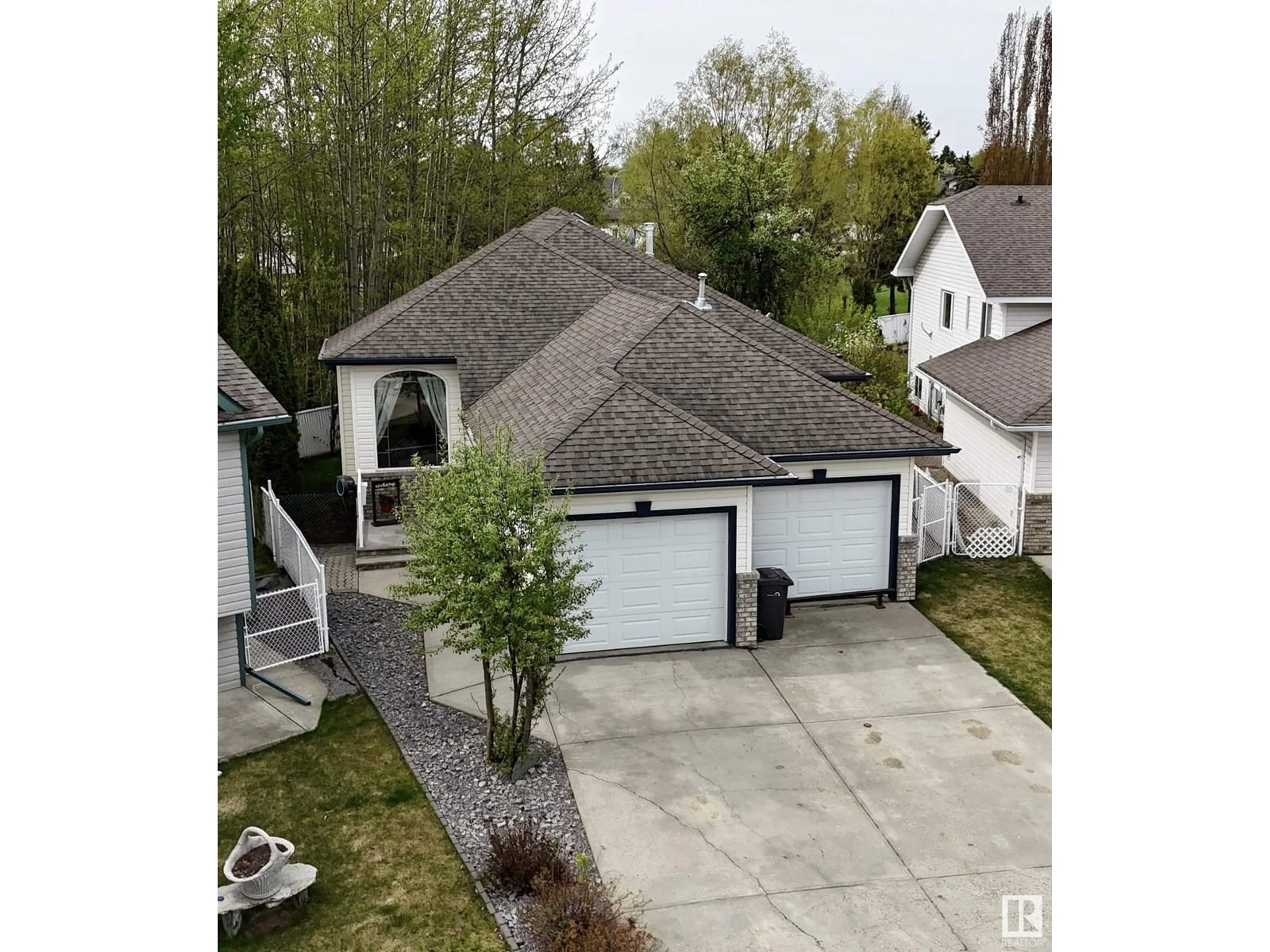 A pic from outside/outdoor area/front of a property/back of a property/a pic from drone, street for 3821 51 AV, Drayton Valley Alberta T7A1T7