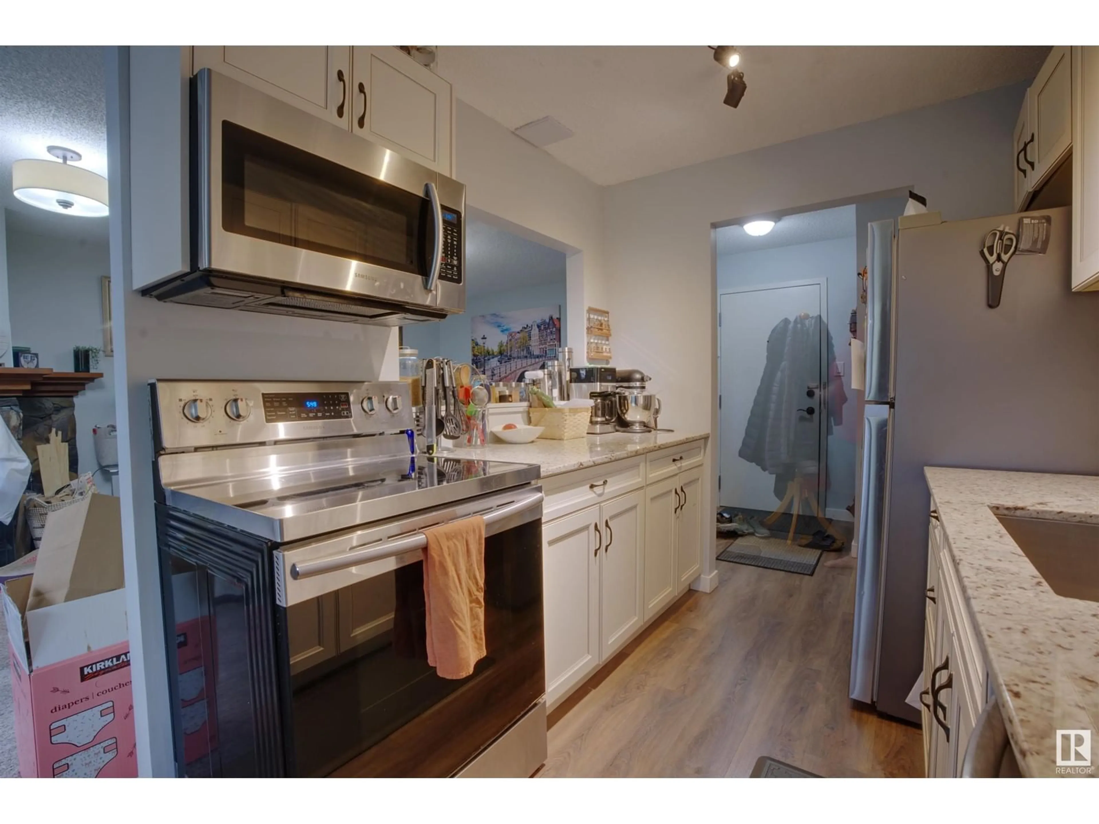 Standard kitchen, unknown for #21 - 10160 119 ST, Edmonton Alberta T5K1Y9