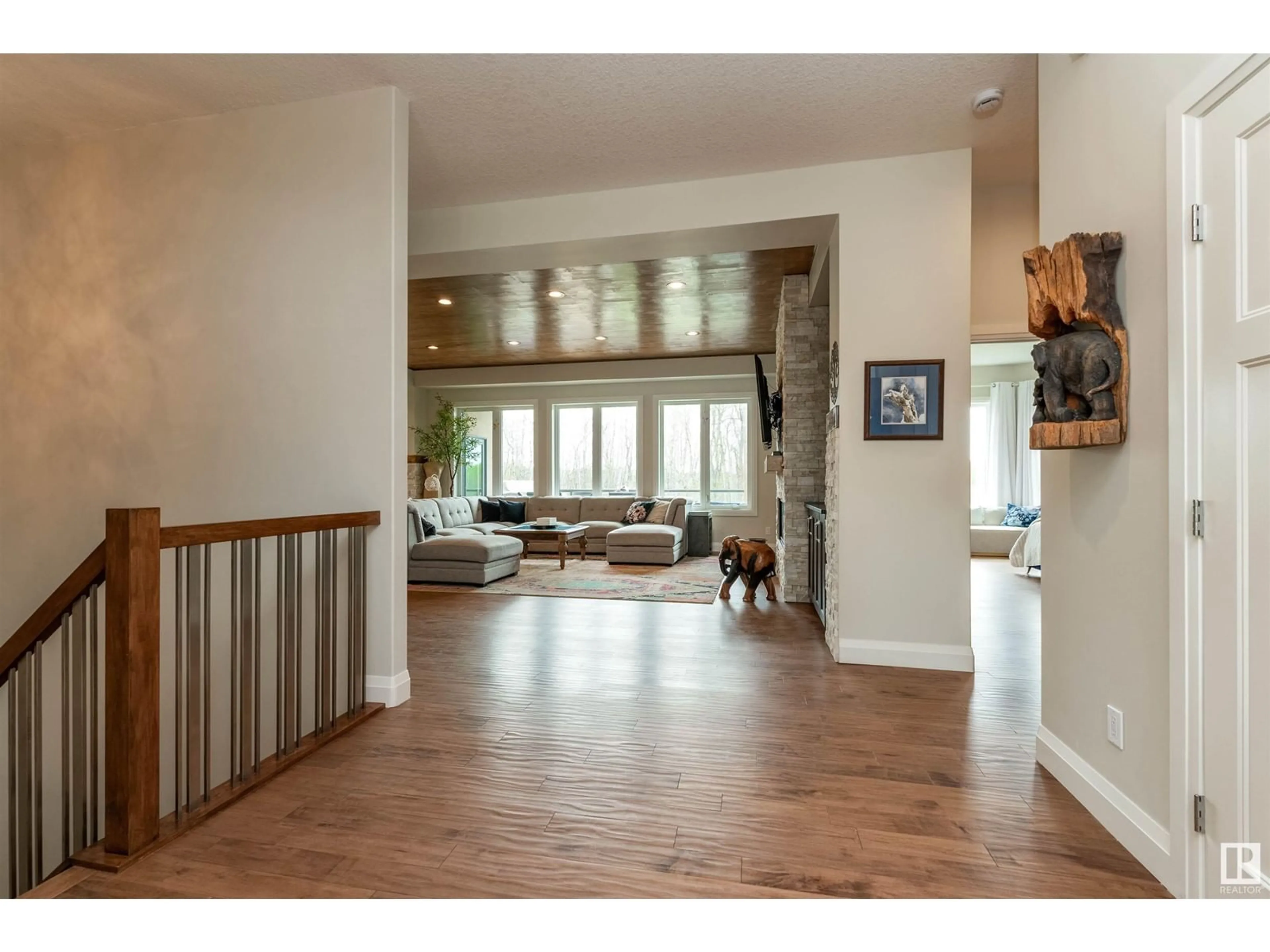 Indoor entryway for 52449 RGE ROAD 214, Rural Strathcona County Alberta T8E2G8