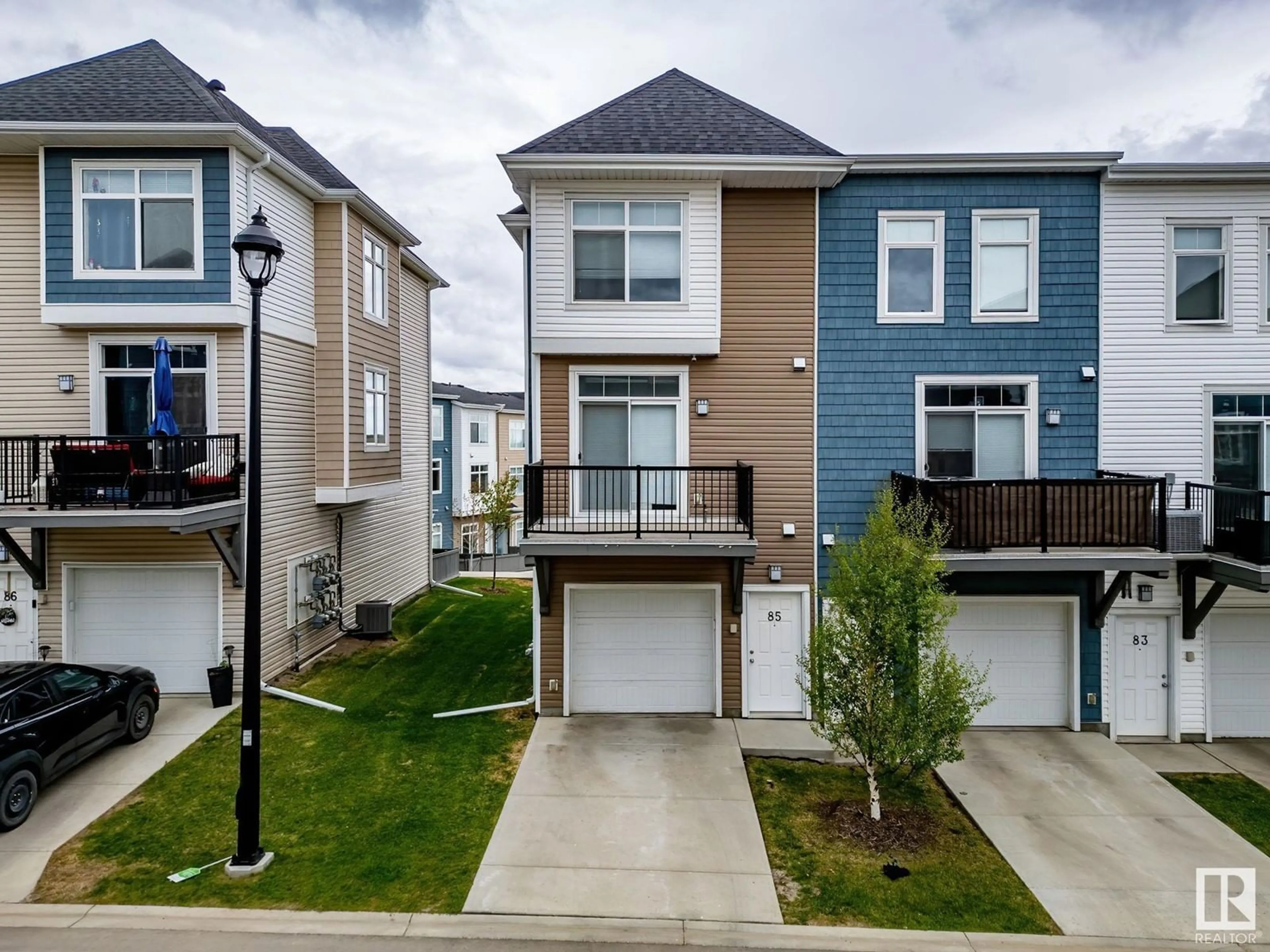 A pic from outside/outdoor area/front of a property/back of a property/a pic from drone, street for 600 - 85 BELLEROSE DR, St. Albert Alberta T8N7T5