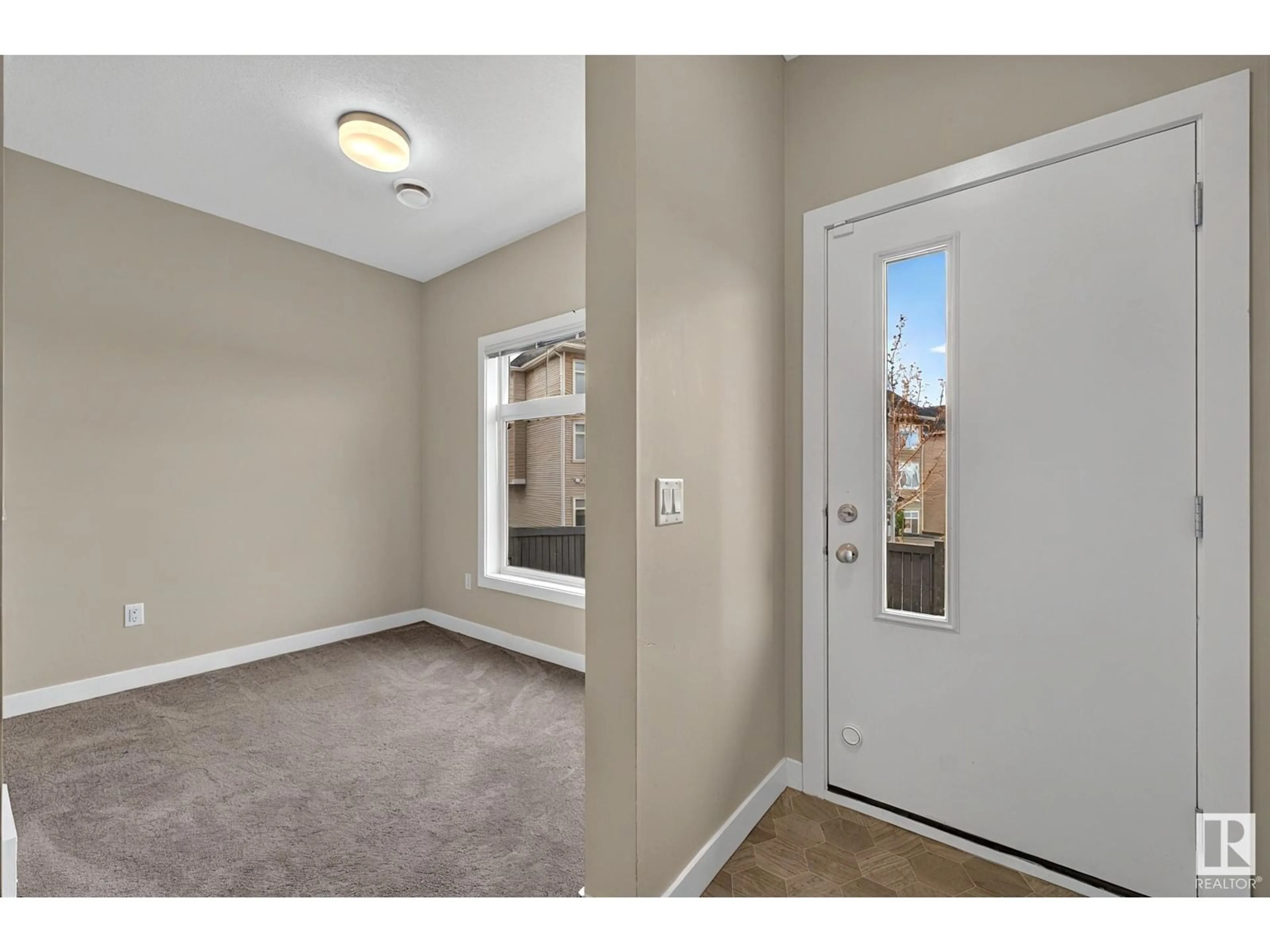 Indoor entryway for 600 - 85 BELLEROSE DR, St. Albert Alberta T8N7T5