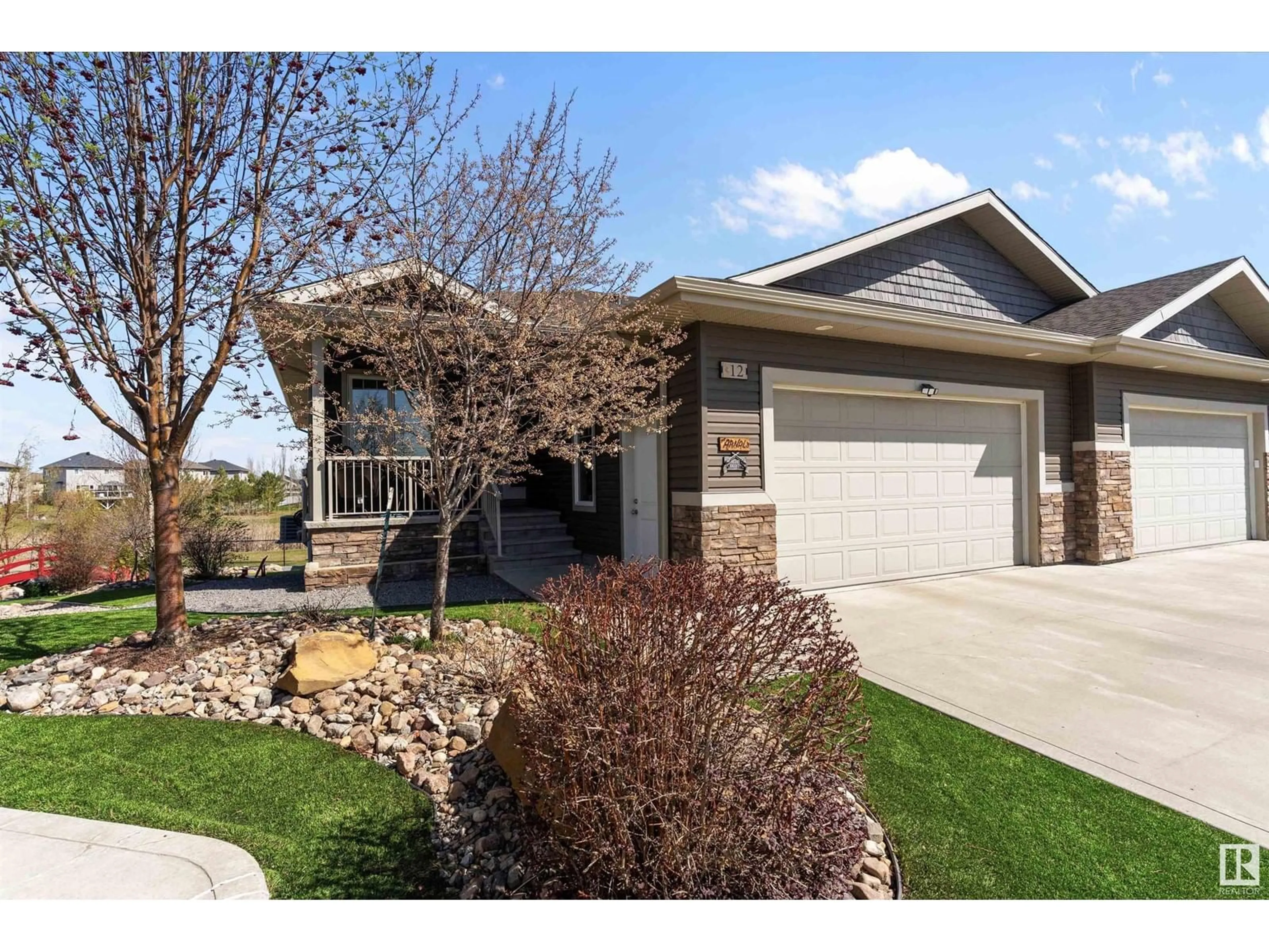Home with vinyl exterior material, street for 12 RIDGEVIEW CL, Fort Saskatchewan Alberta T8L0S2