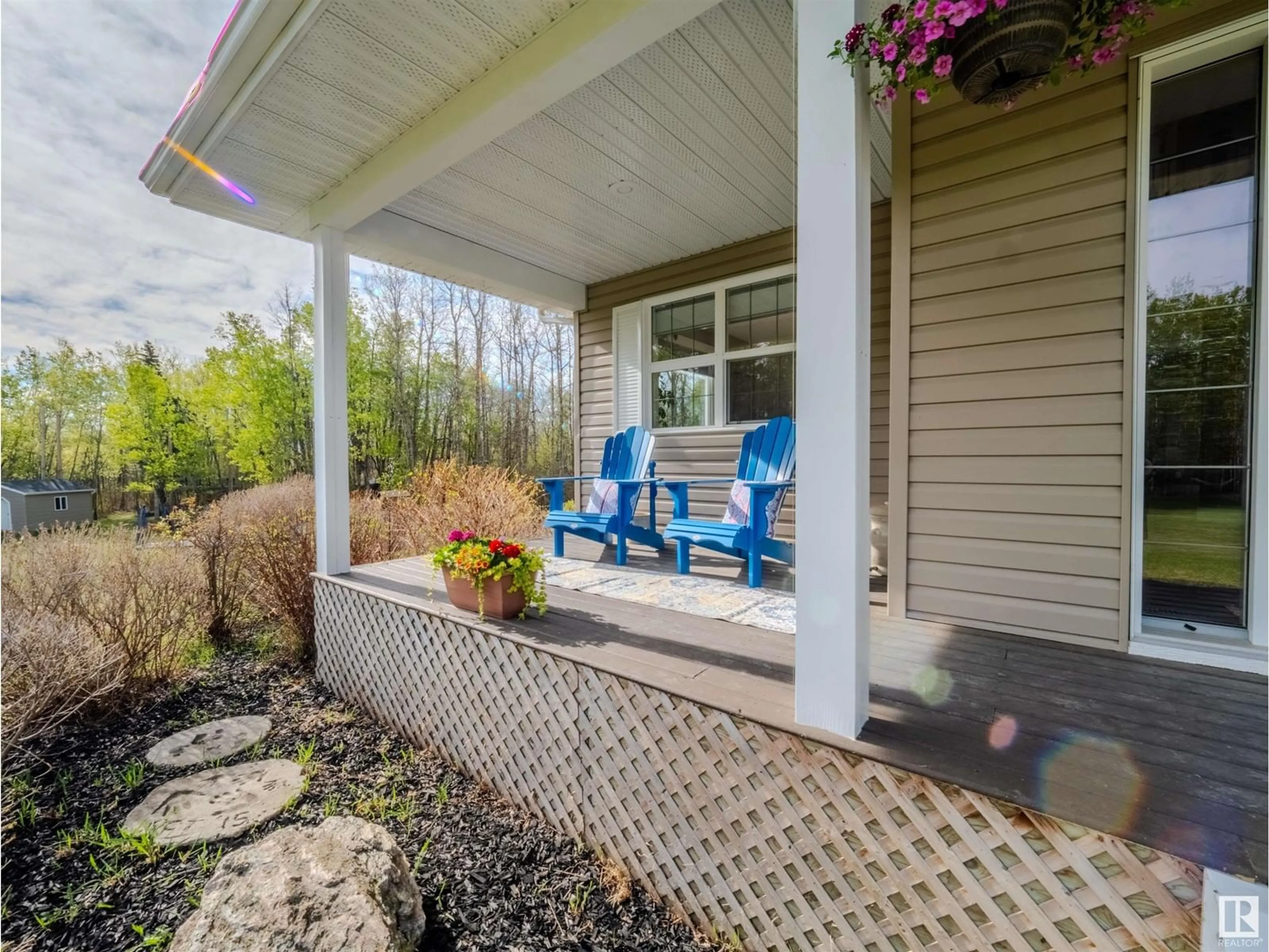 Patio, water/lake/river/ocean view for 21435 TWP ROAD 530, Rural Strathcona County Alberta T8E2H4