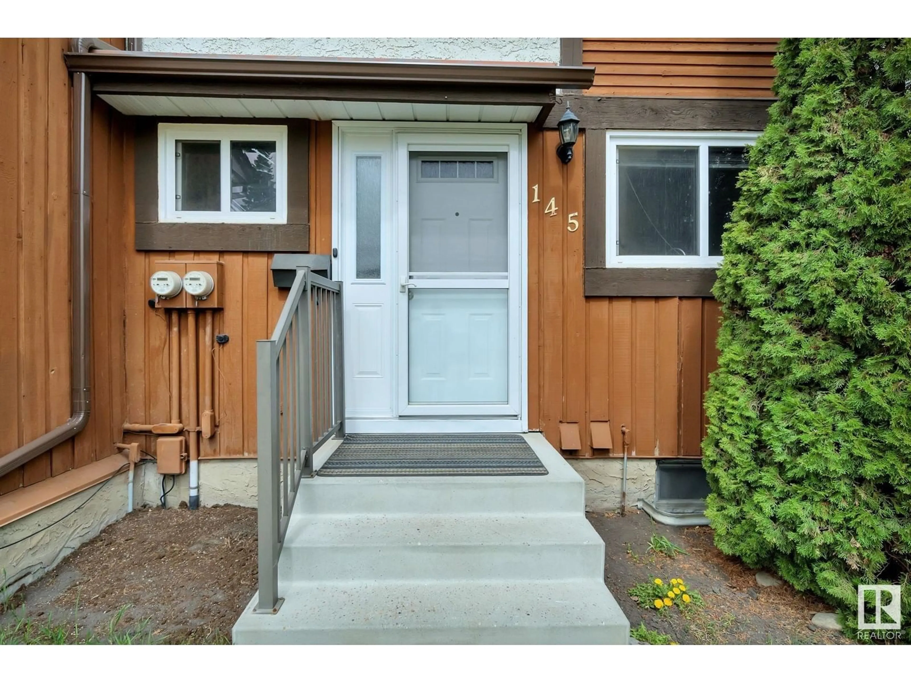 Indoor entryway for #145 - 16725 106 ST, Edmonton Alberta T5X5G5