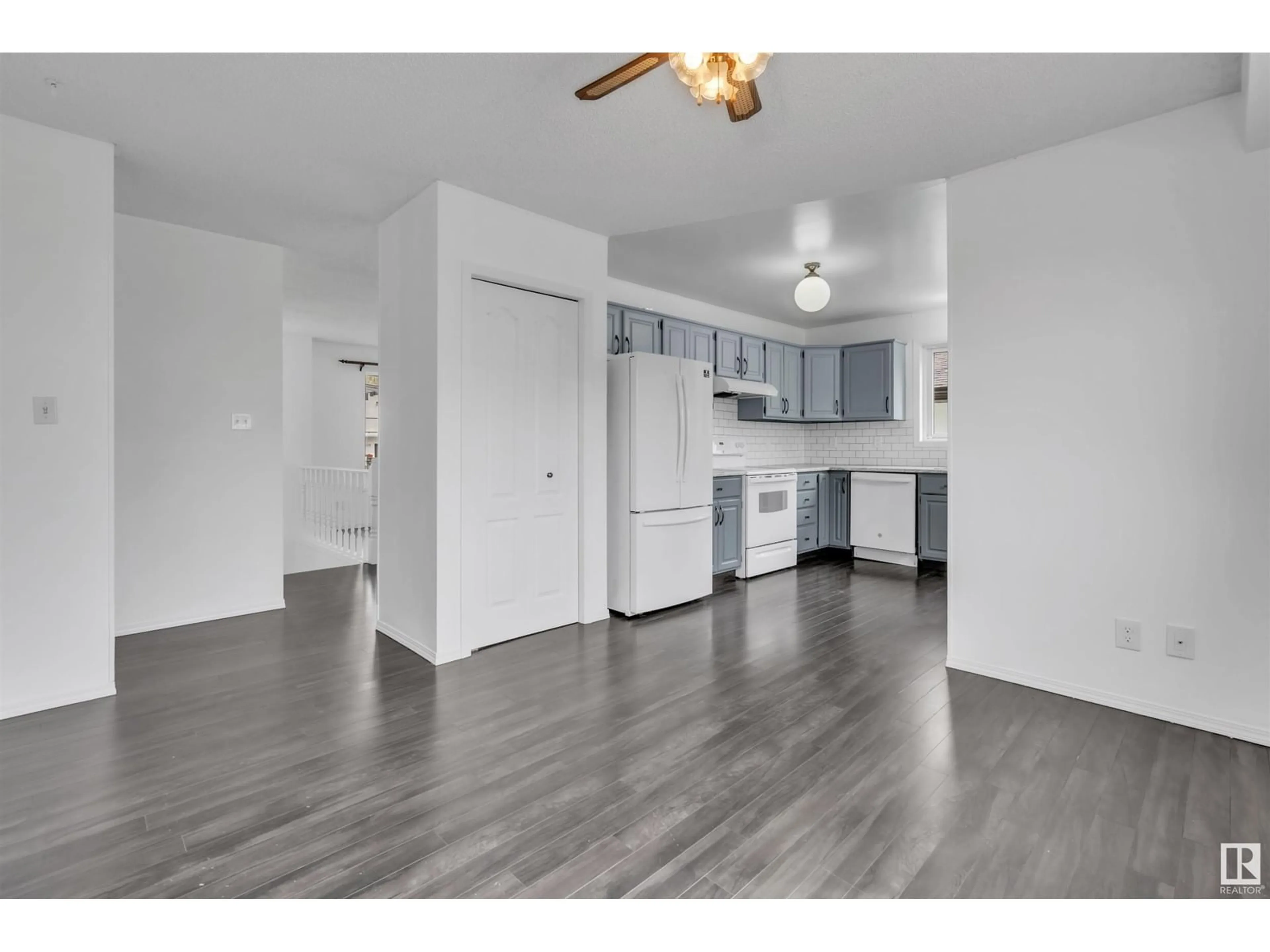 Unknown for 5016 42 ST, Cold Lake Alberta T9M2A5