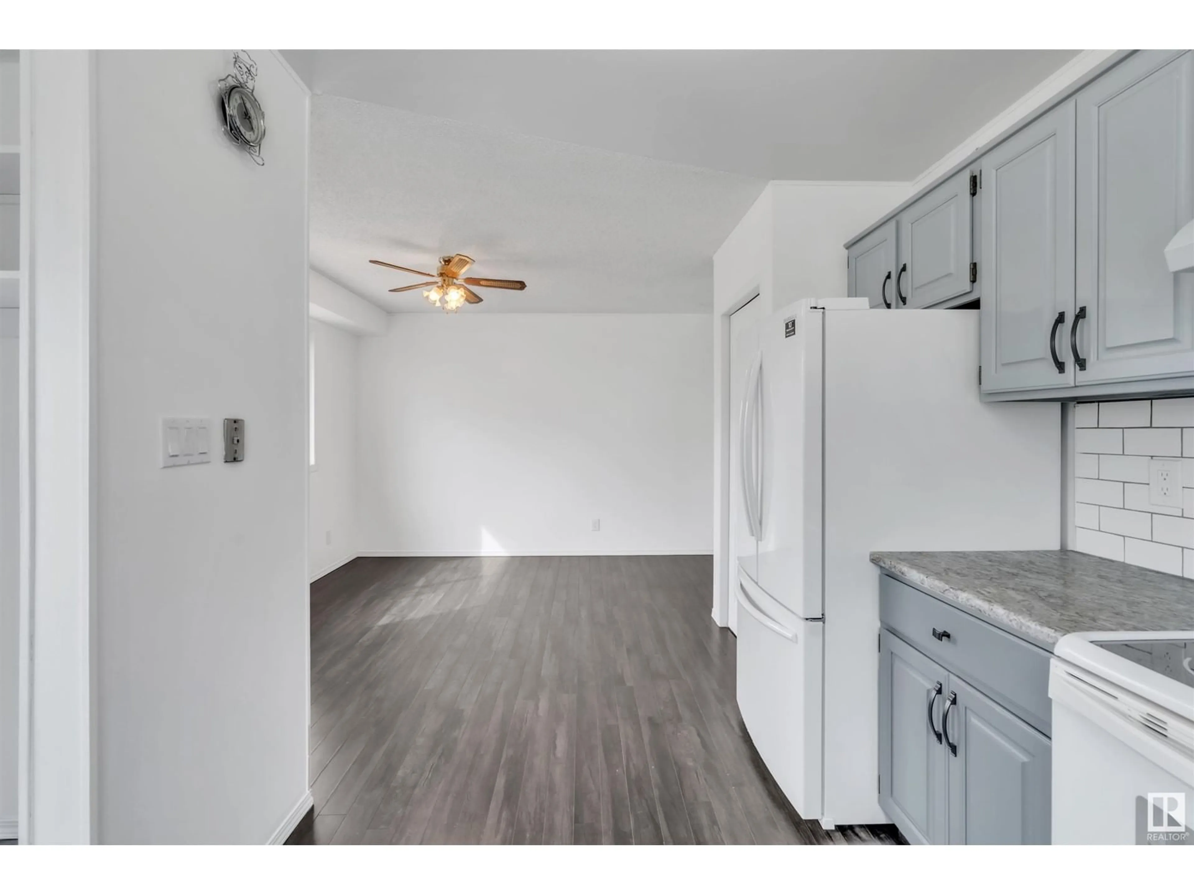 Unknown for 5016 42 ST, Cold Lake Alberta T9M2A5