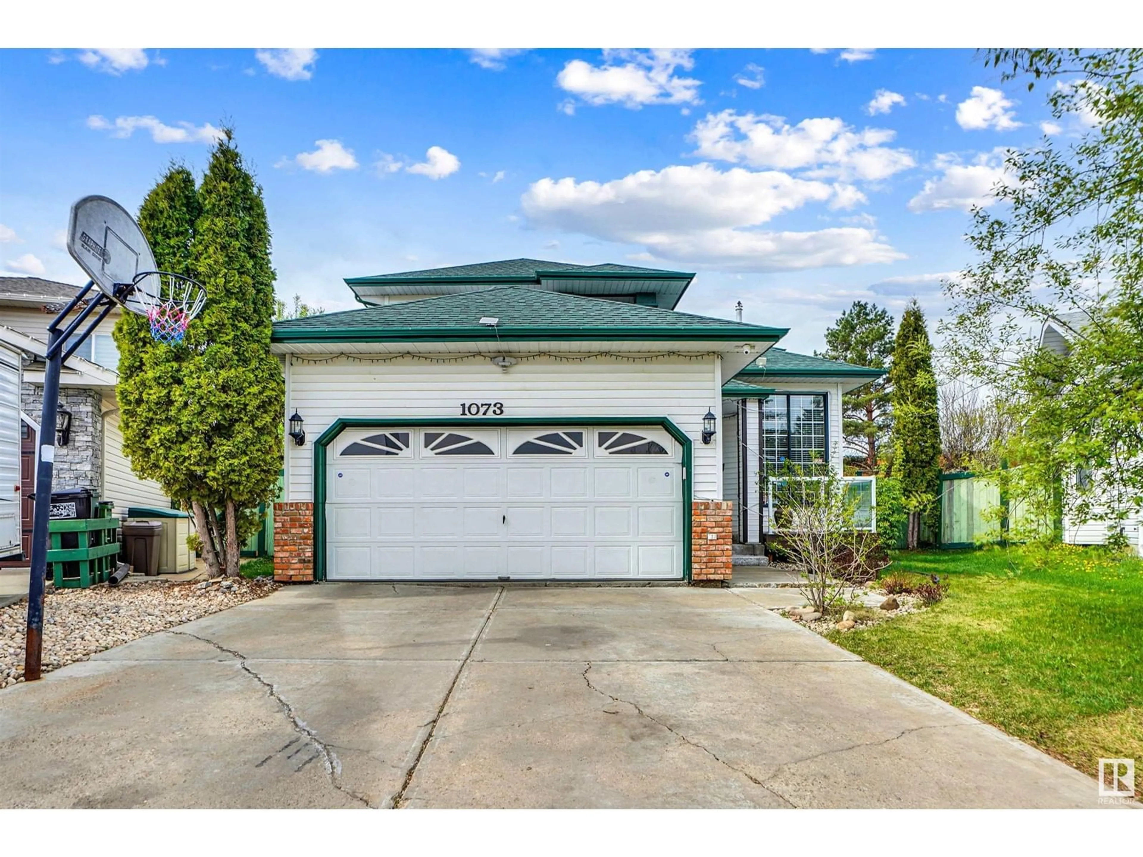 Unknown for 1073 POTTER GREENS DR, Edmonton Alberta T5T6A5
