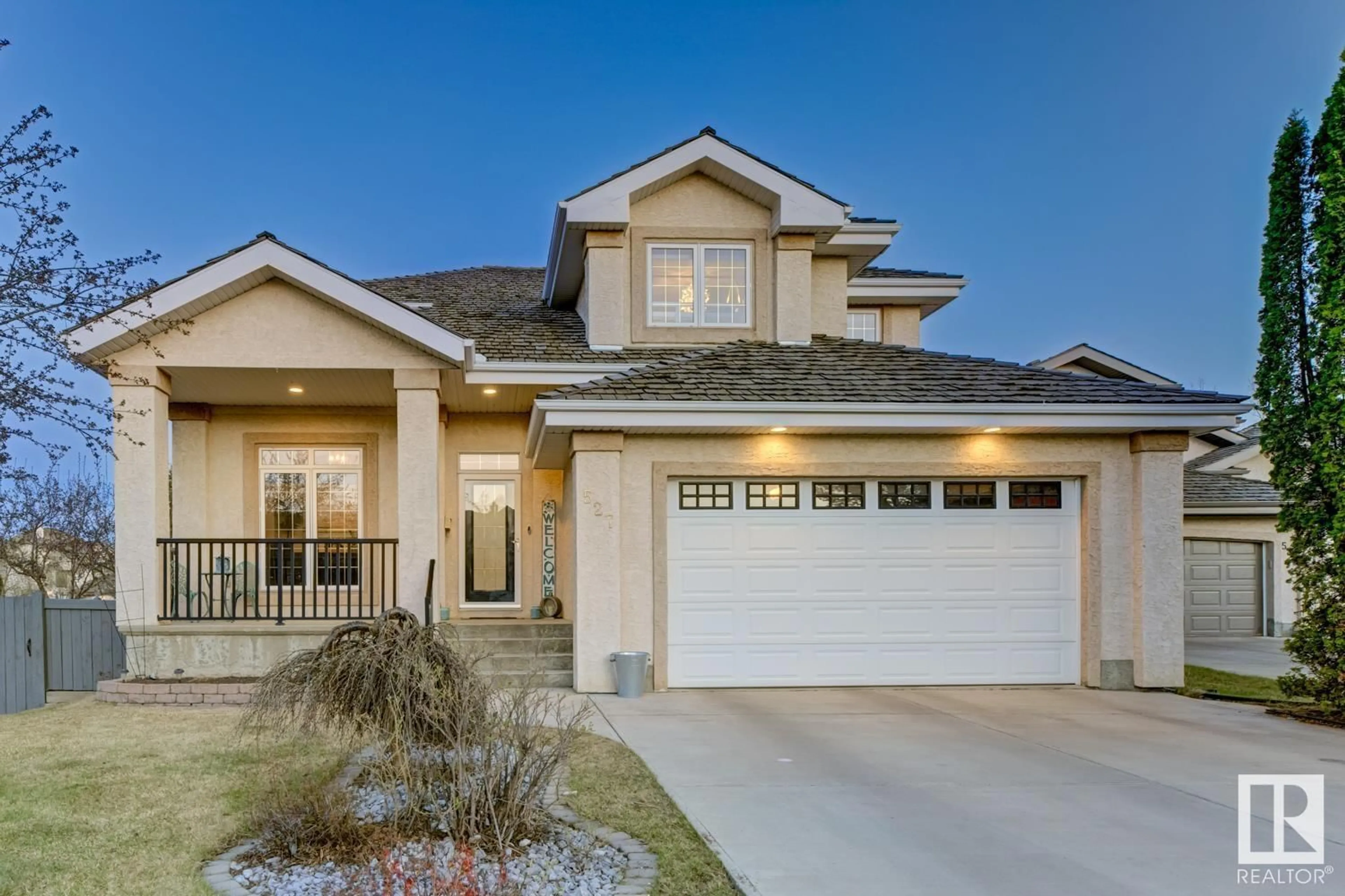 Home with vinyl exterior material, street for 527 DICKENS LO NW, Edmonton Alberta T6M2S1