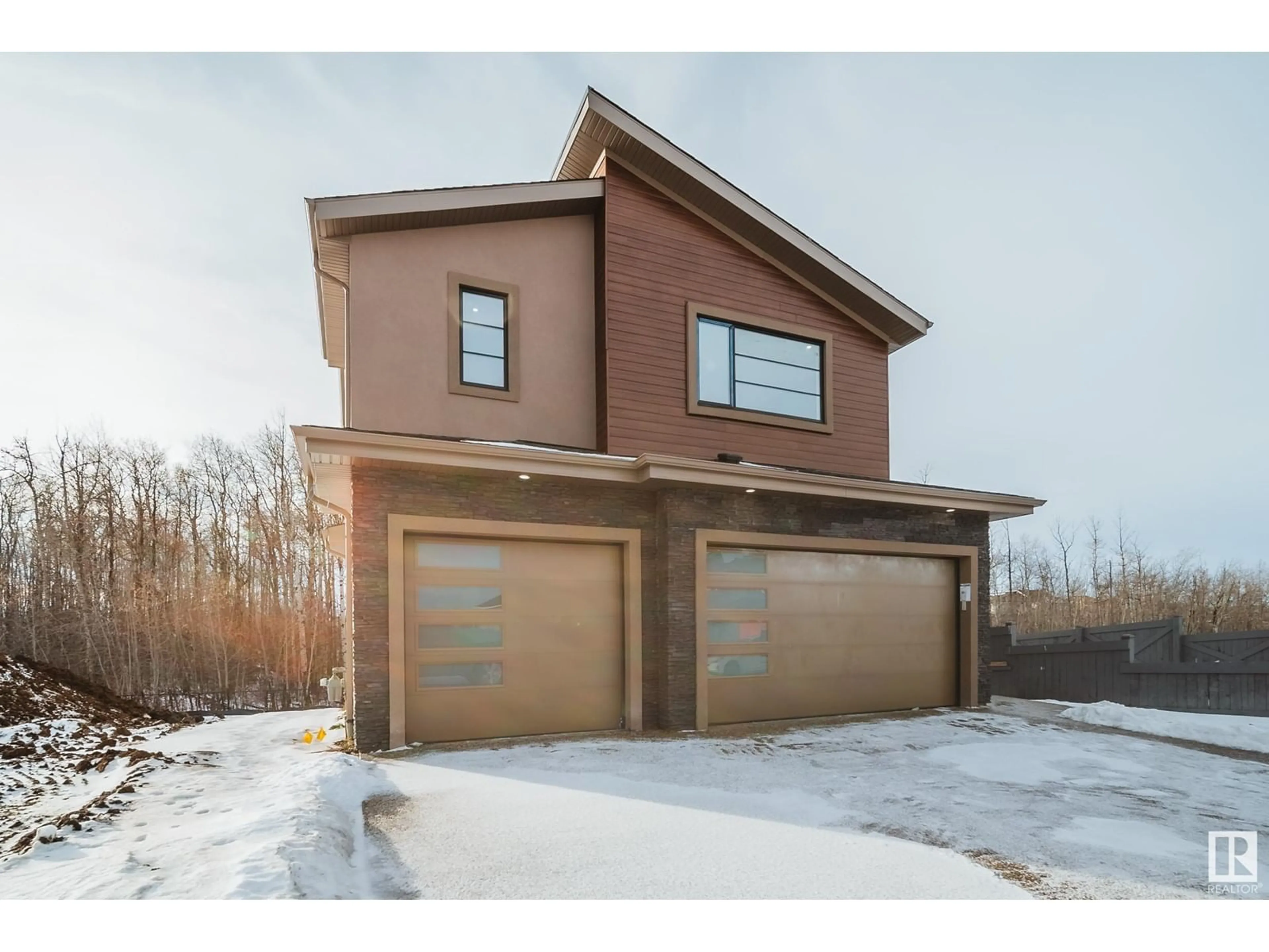 Indoor garage for 4003 GINSBURG CR, Edmonton Alberta T5T4V2