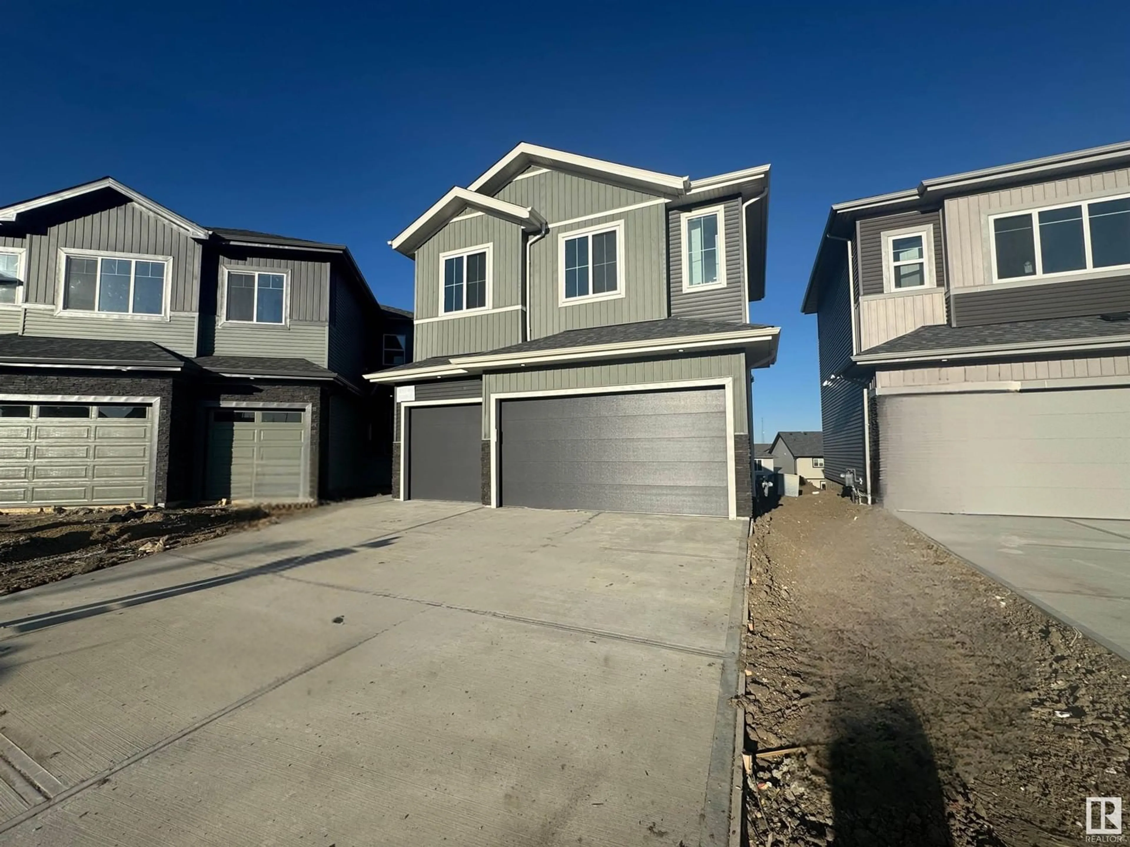 Unknown for 17043 45 ST, Edmonton Alberta T5Y4C9