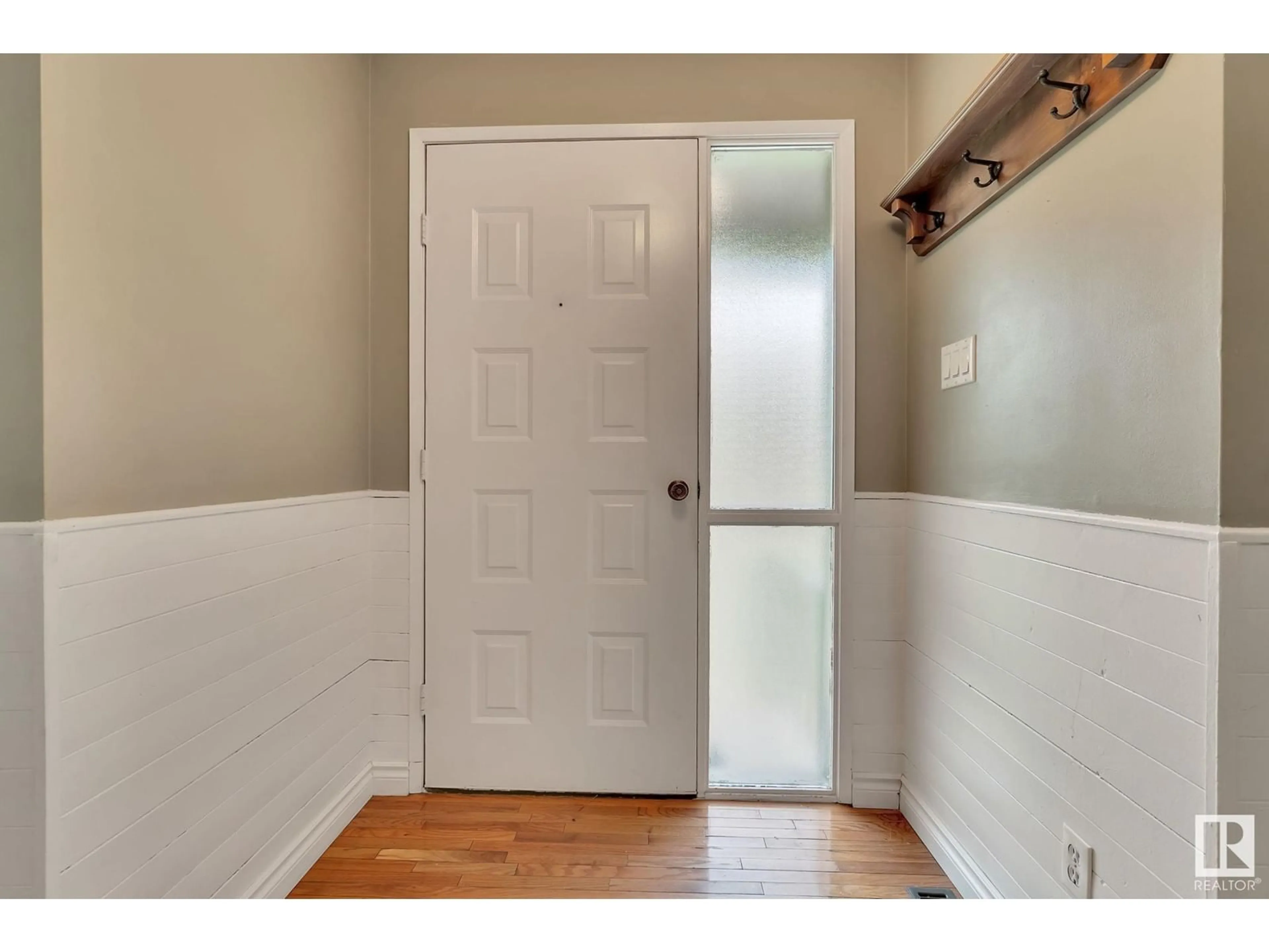 Indoor entryway for A - 3021 TWP ROAD 524, Rural Parkland County Alberta T0E0N0