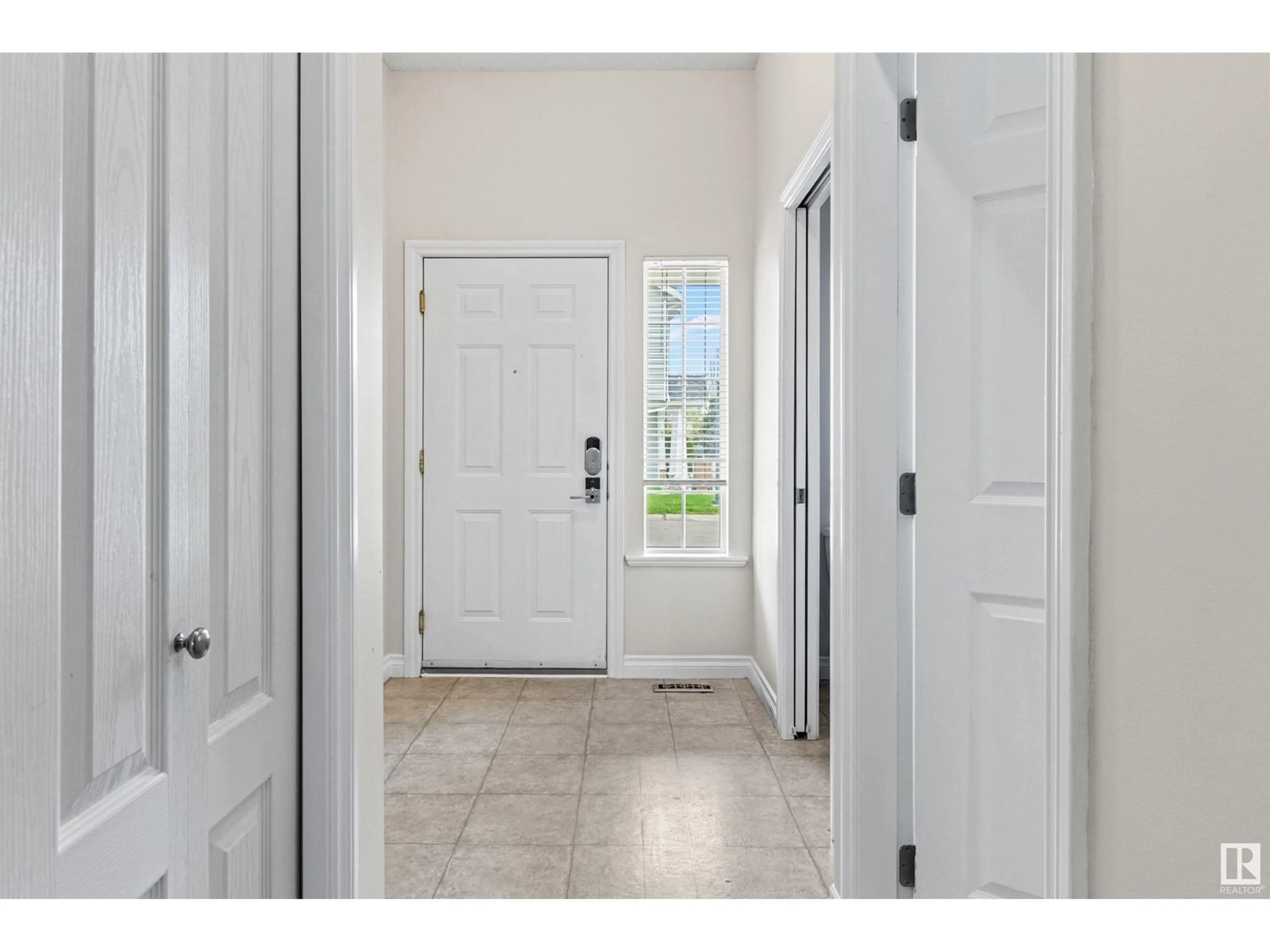 Indoor entryway for 200 - 19 ERIN RIDGE DR, St. Albert Alberta T8N7E2