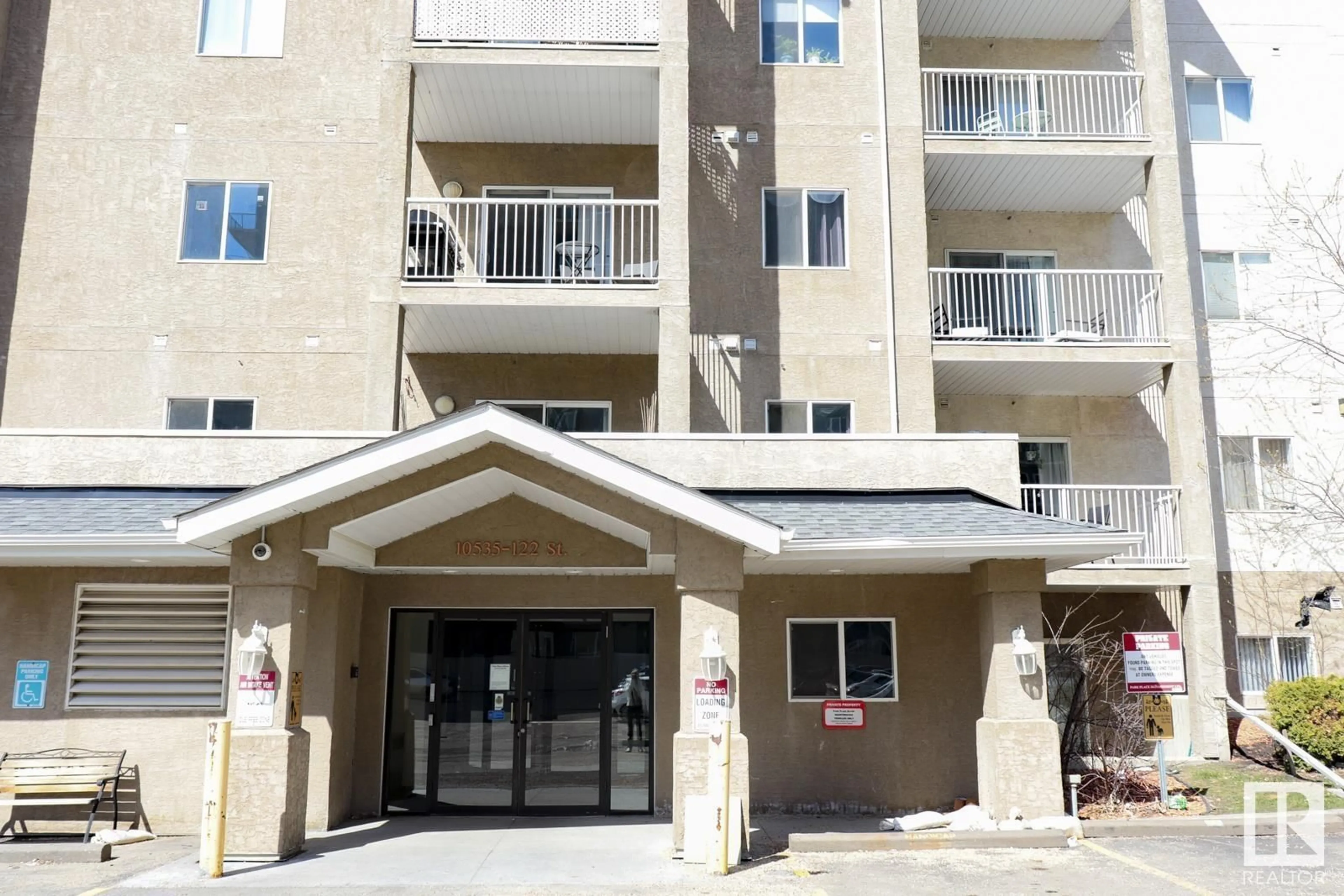 Indoor foyer for #507 - 10535 122 ST, Edmonton Alberta T5N4B7