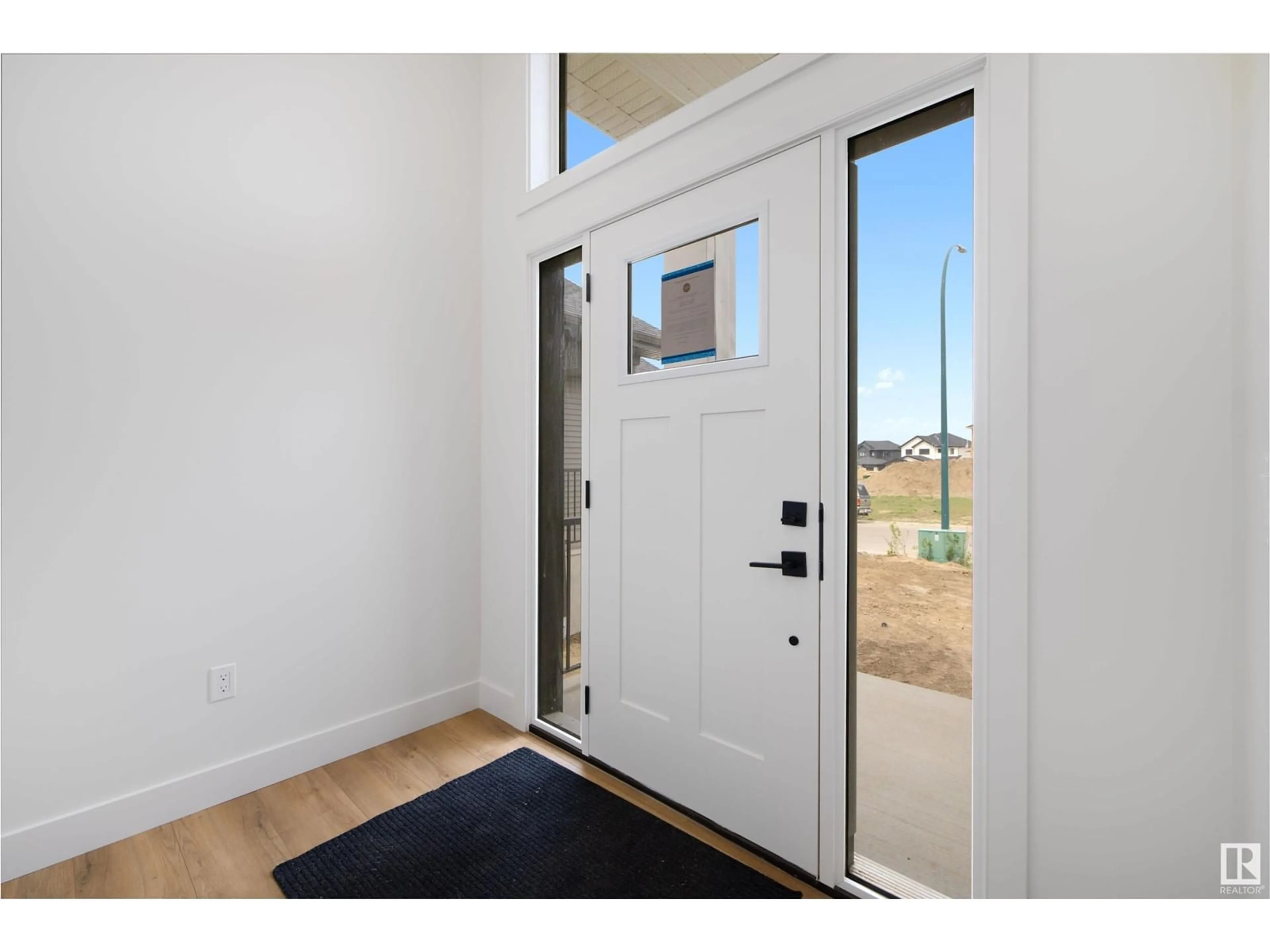 Indoor entryway for 13 DARBY CR, Spruce Grove Alberta T7X0W9