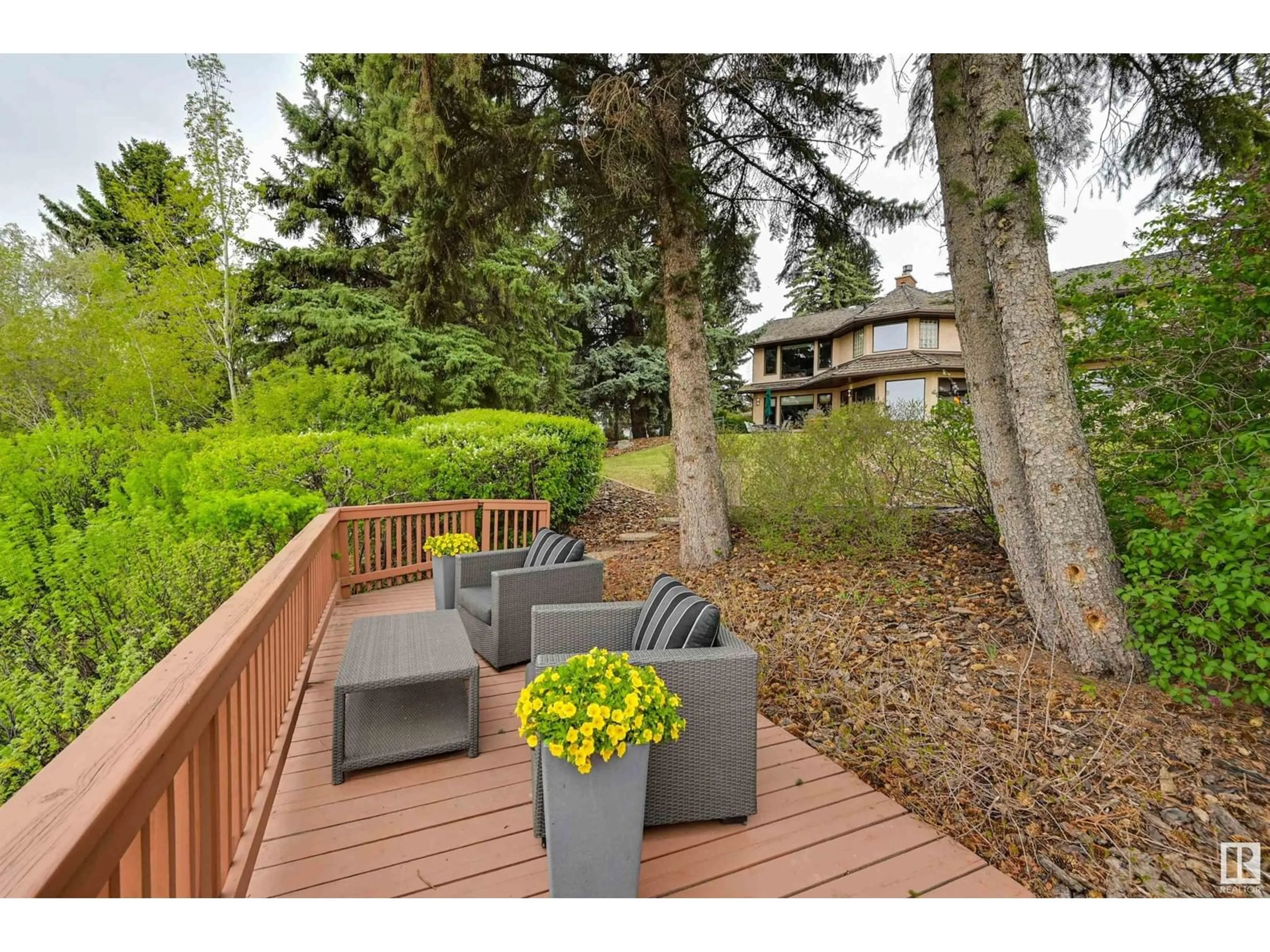 Patio, forest/trees view for 151 QUESNELL CR, Edmonton Alberta T5R5P1