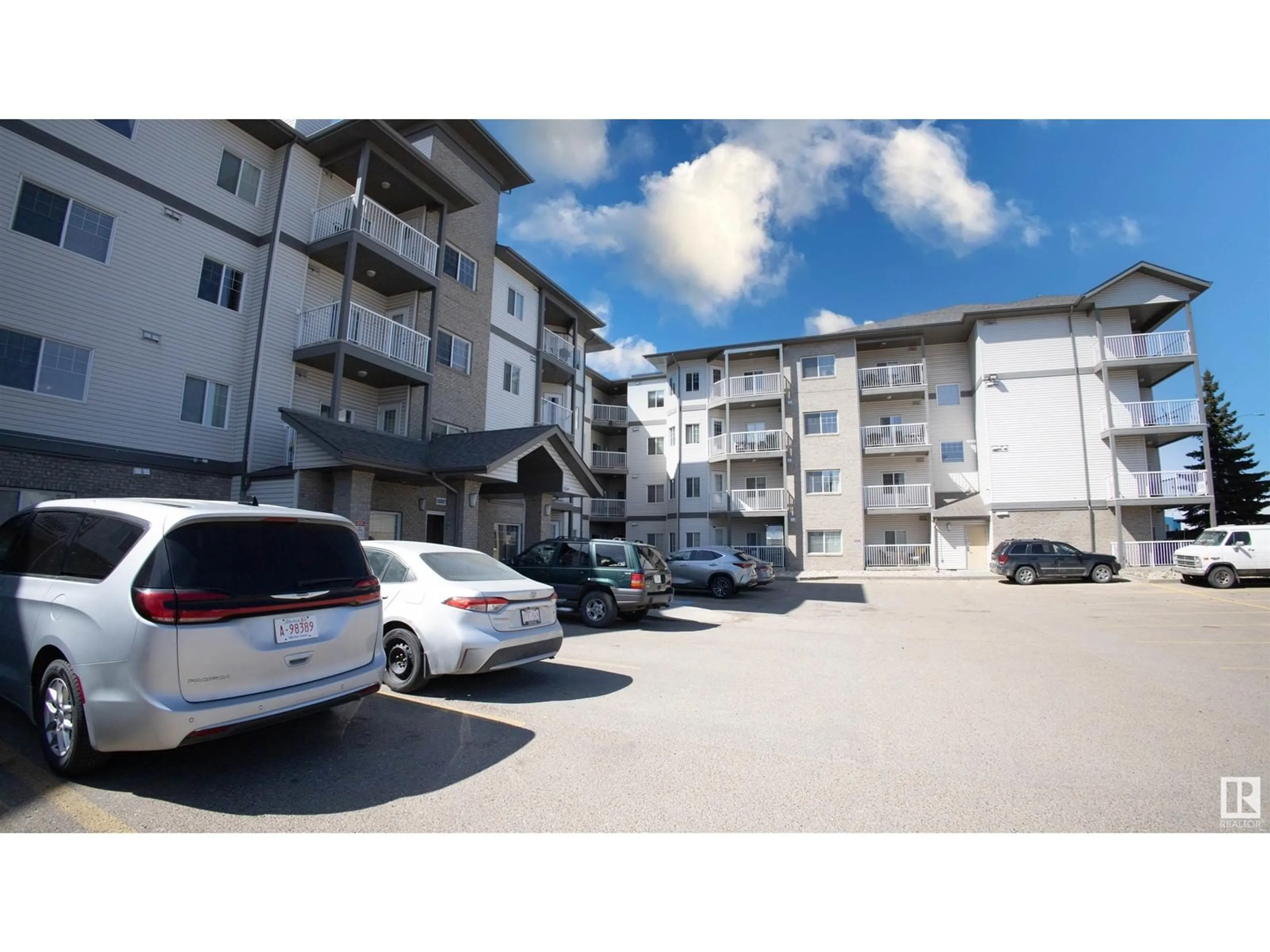 Unknown for NW - 325 16807 100 AVENUE, Edmonton Alberta T5P4Z6