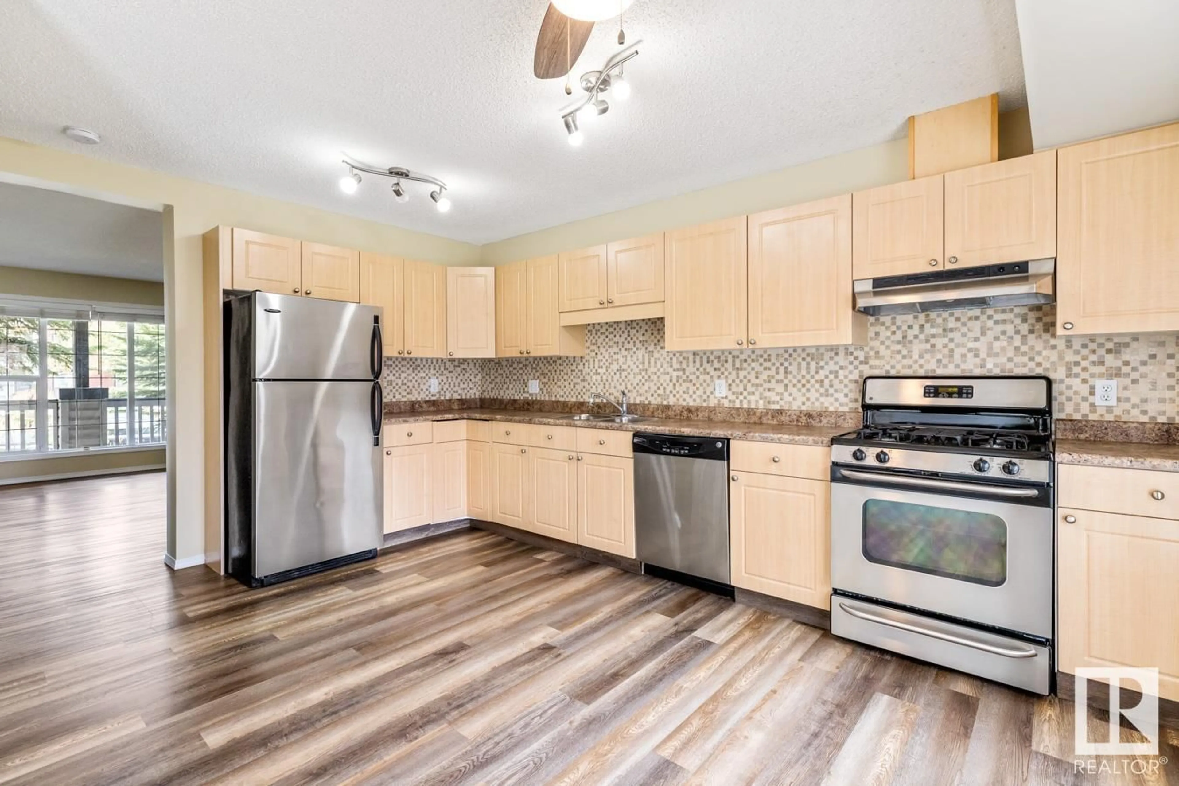 Standard kitchen, wood/laminate floor for SW - 655 MCALLISTER LO, Edmonton Alberta T6W1M6