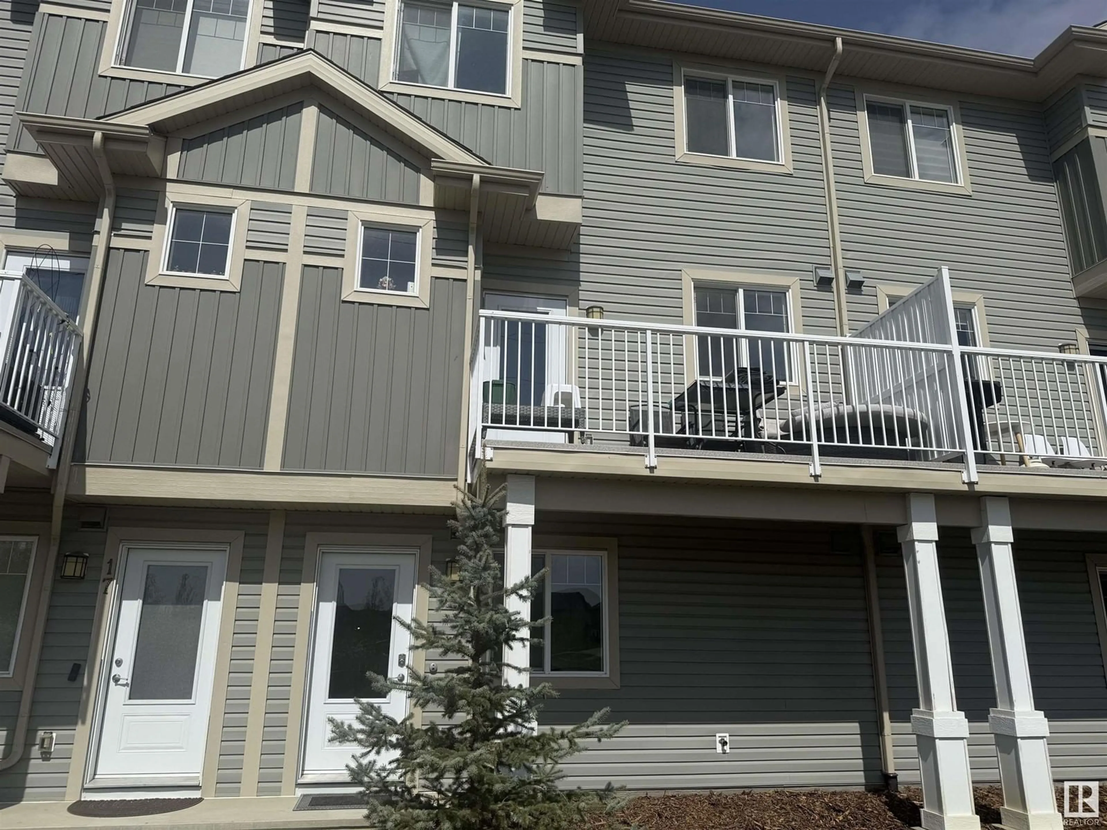 Home with vinyl exterior material, unknown for 18 13139 205 ST NW, Edmonton Alberta T5S0J2