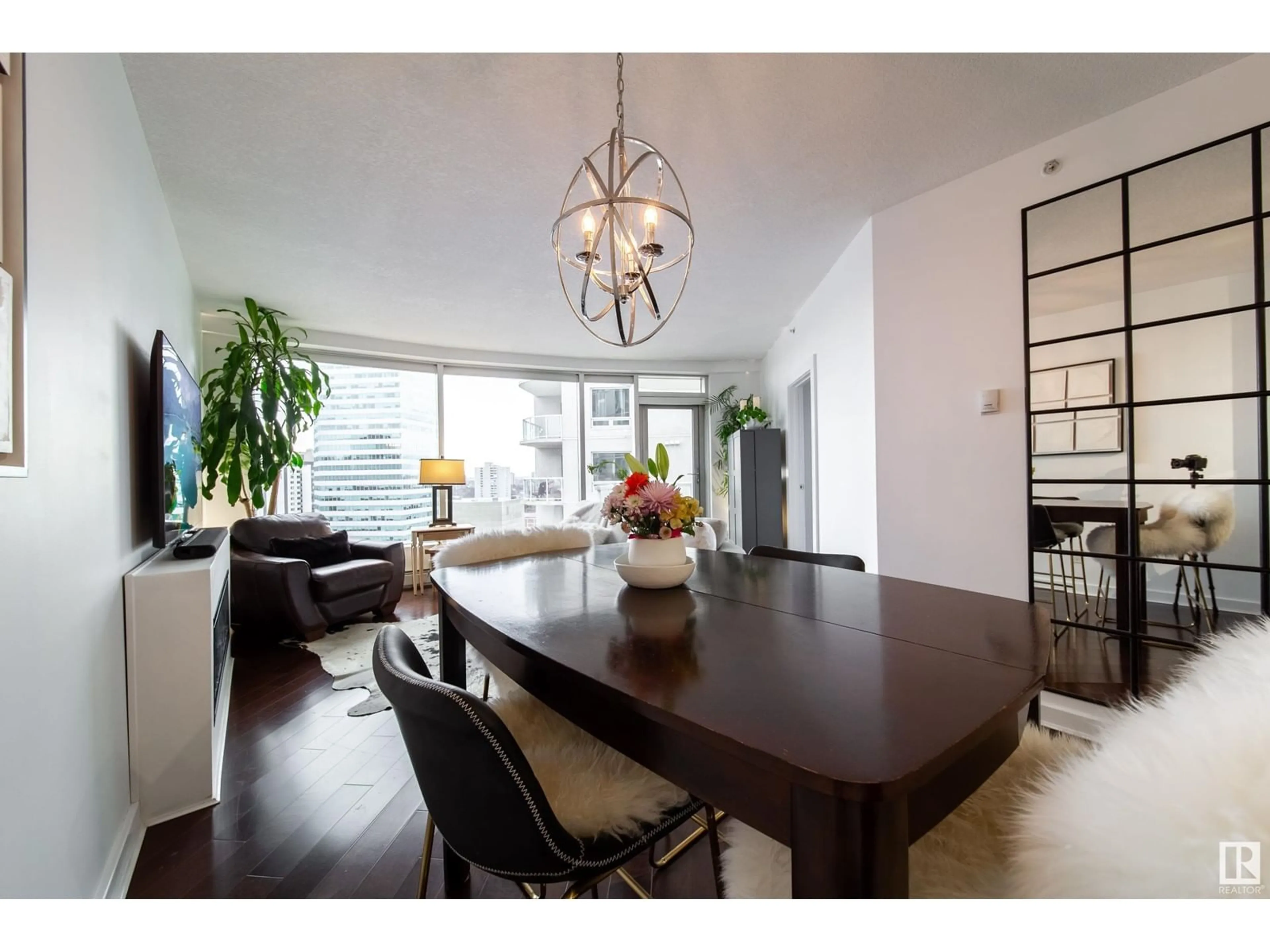 Dining room, wood/laminate floor for 1504 - 10152 104 ST, Edmonton Alberta T5J0B6