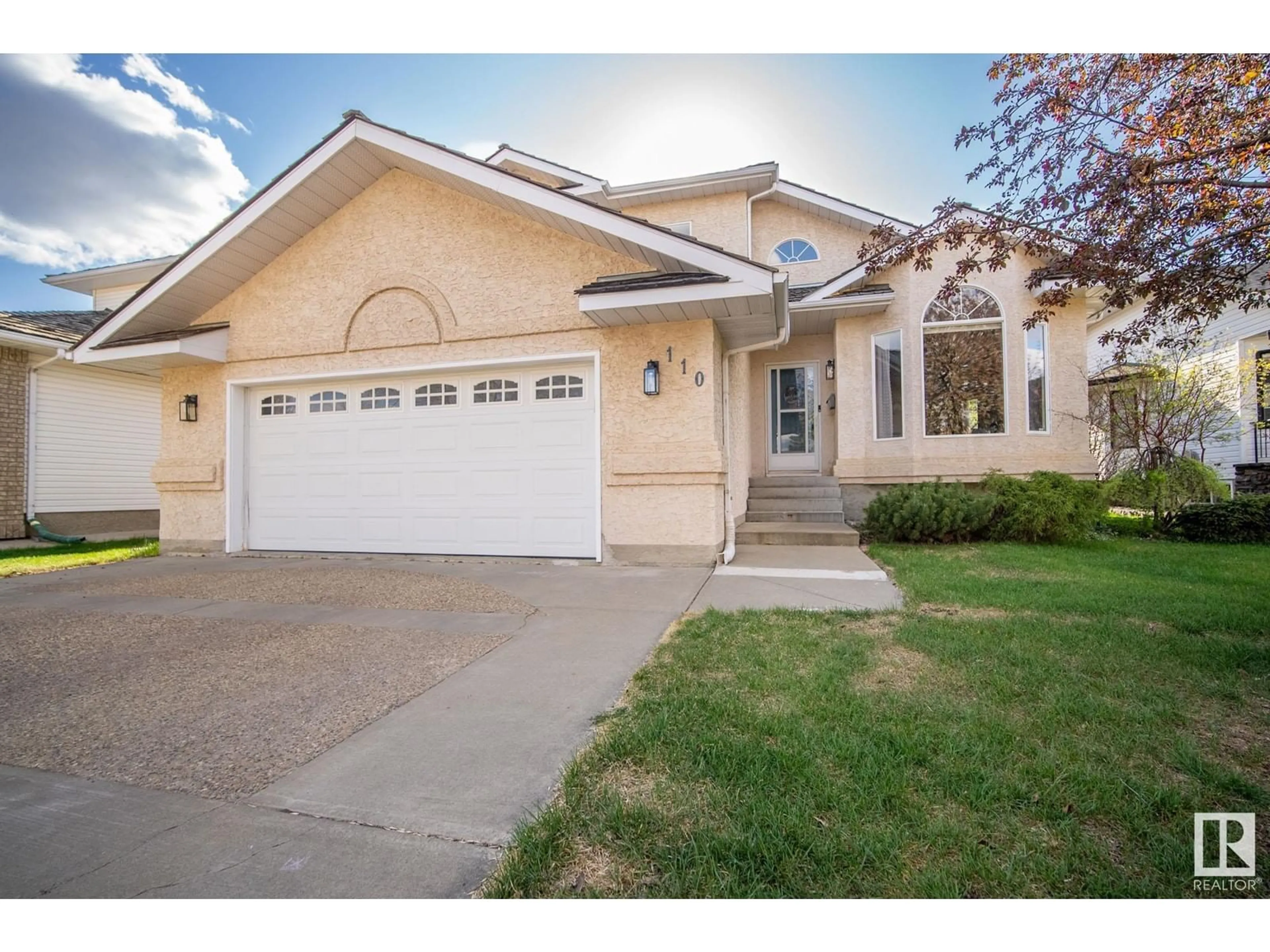 Home with vinyl exterior material, street for 110 NOTTINGHAM BV, Sherwood Park Alberta T8A5P1