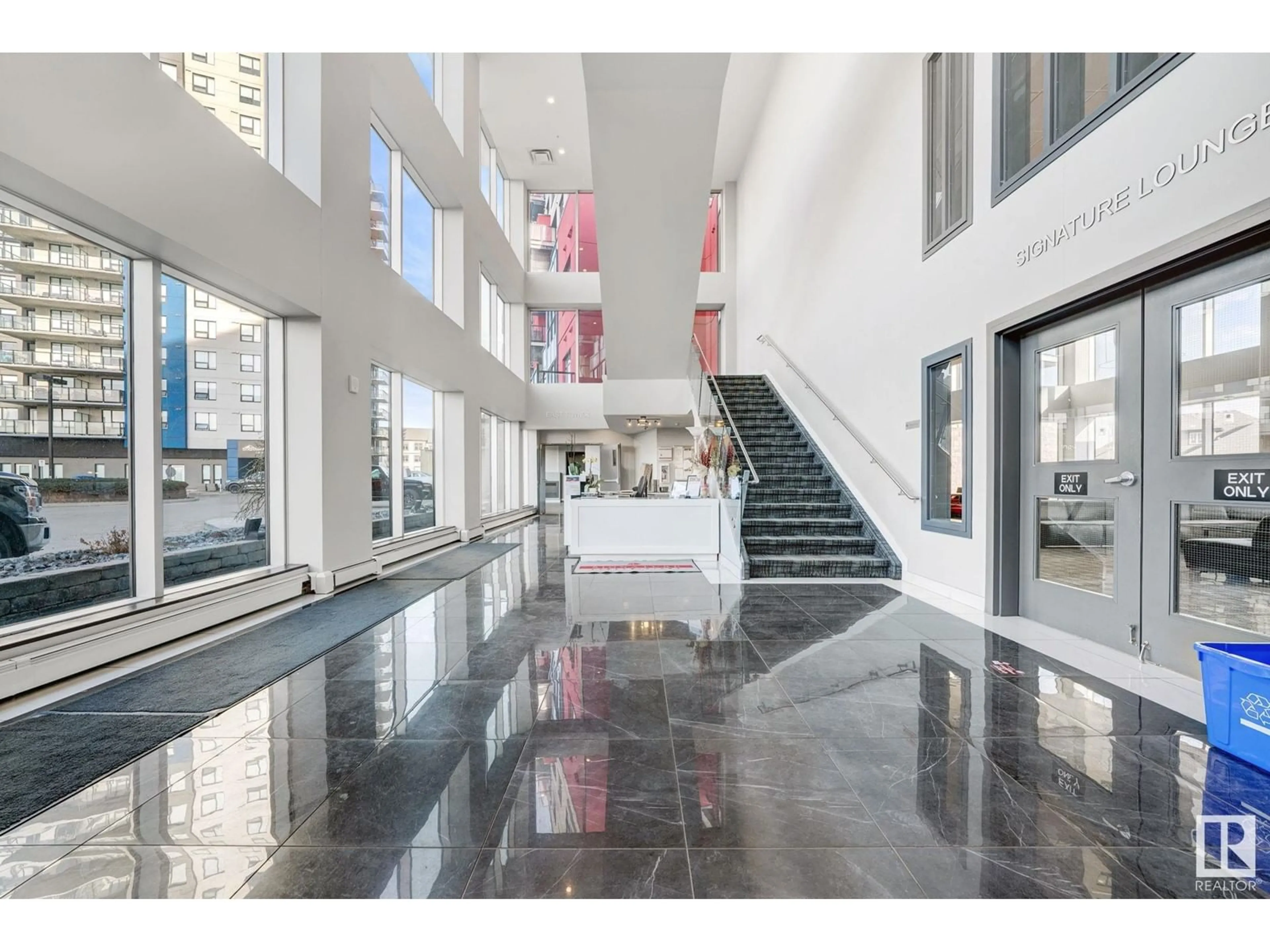 Indoor foyer for 5151 - 610 WINDERMERE BV, Edmonton Alberta T6W2K4