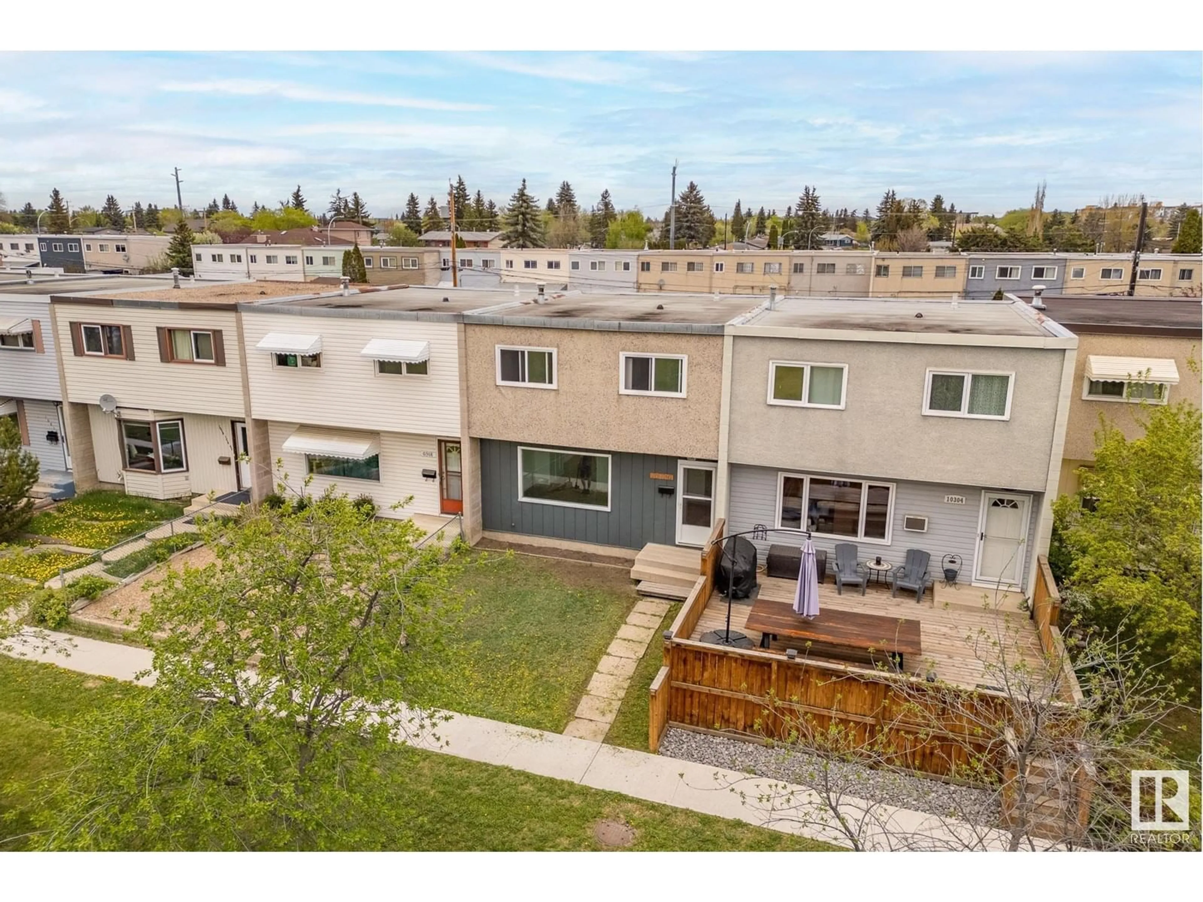 A pic from outside/outdoor area/front of a property/back of a property/a pic from drone, street for 10306 131A AV, Edmonton Alberta T5E5S4