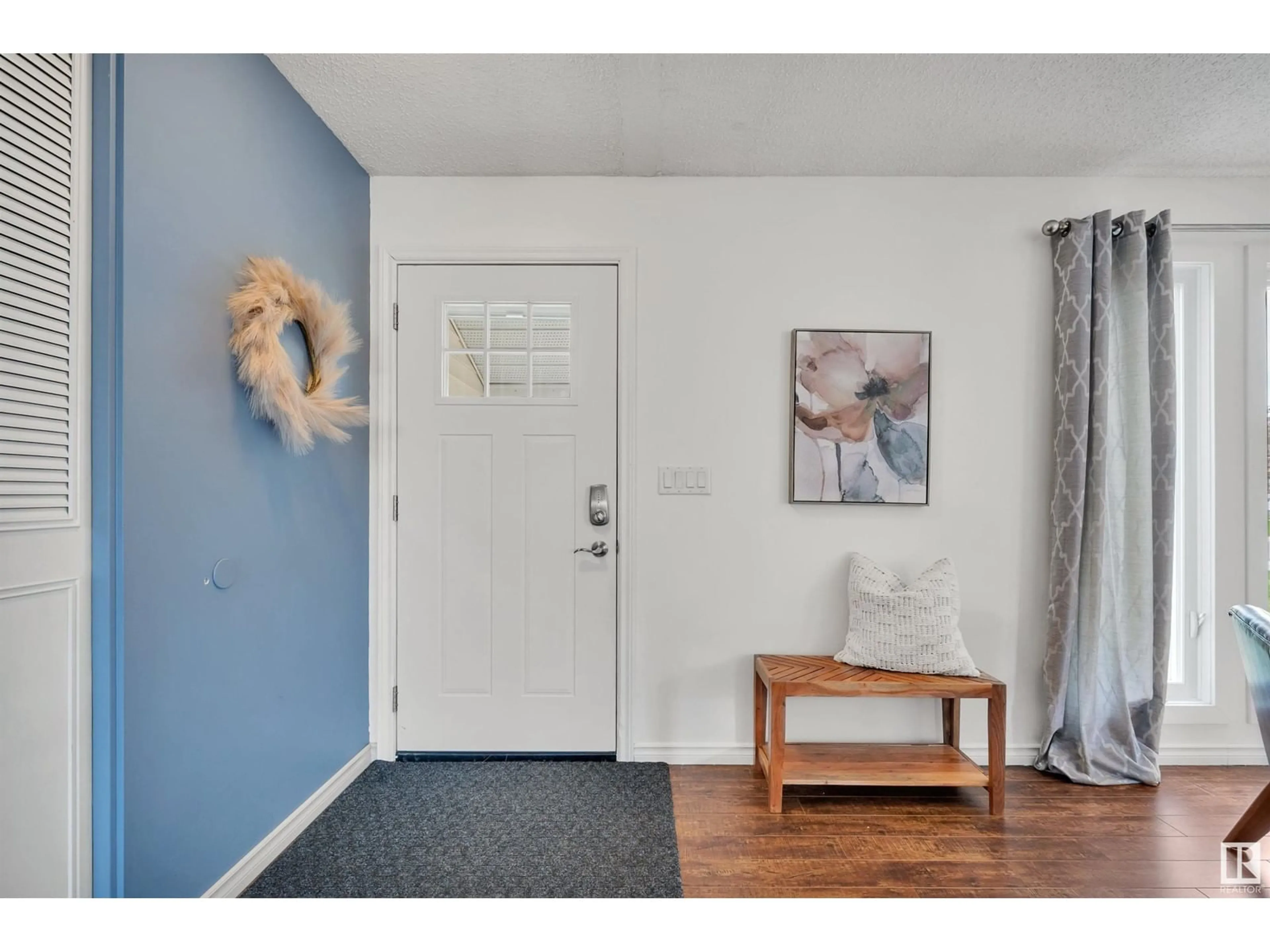 Indoor entryway for 9835 165 AV, Edmonton Alberta T5X4Z1