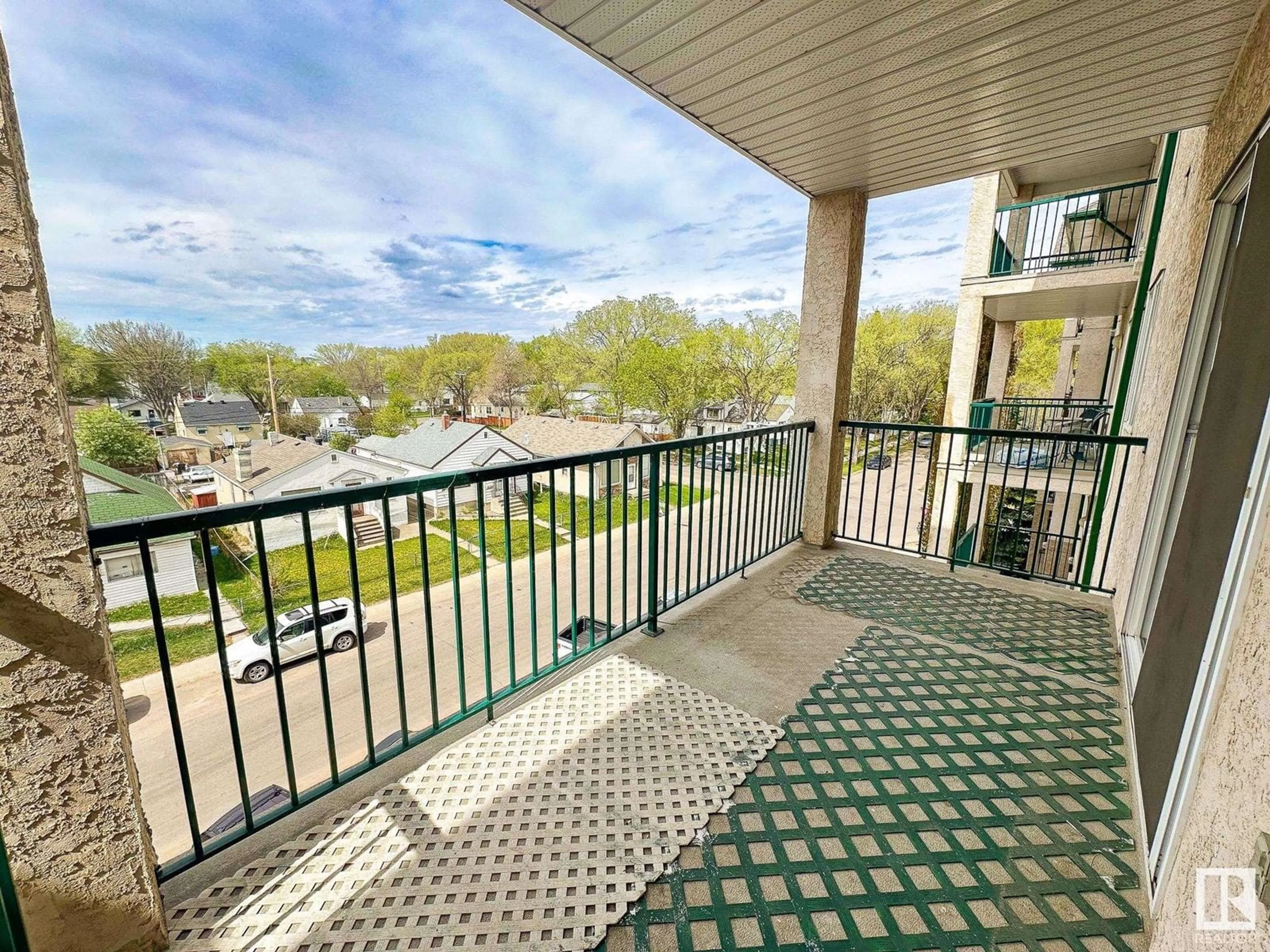 Balcony in the apartment, water/lake/river/ocean view for #423 - 11325 83 ST, Edmonton Alberta T5B4W5