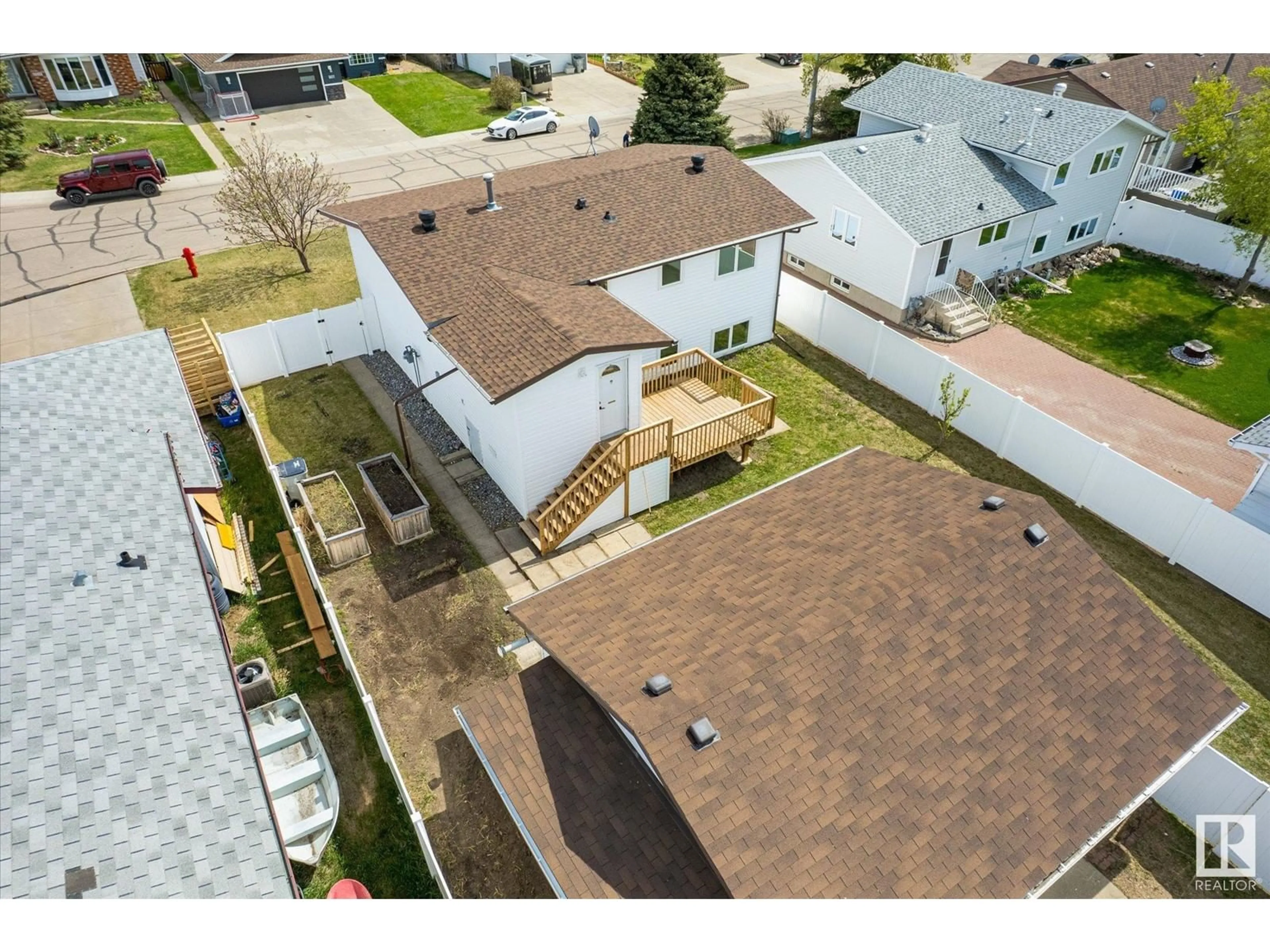 A pic from outside/outdoor area/front of a property/back of a property/a pic from drone, street for 5214 53 ST, Legal Alberta T0G1L0