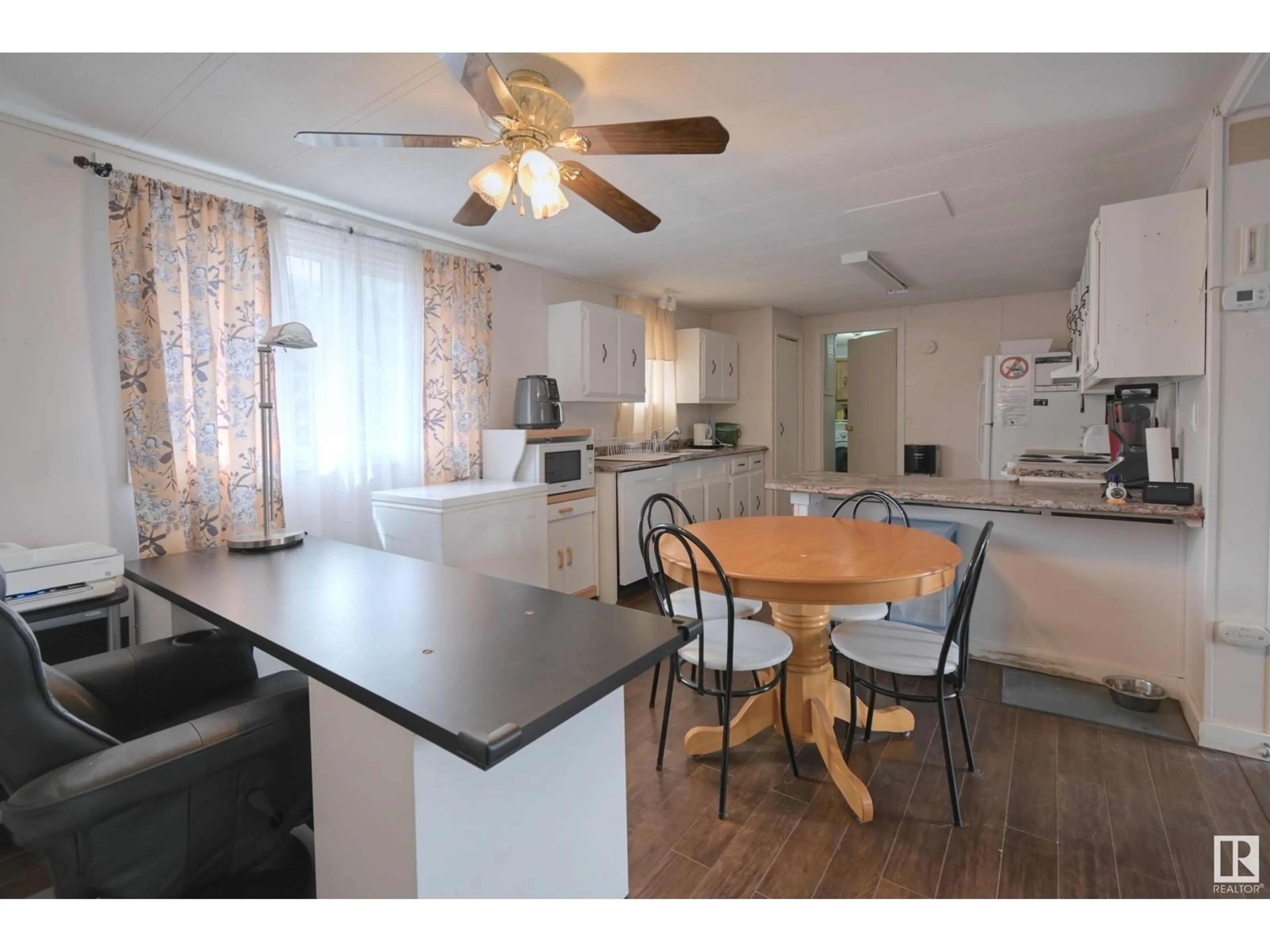 Open concept kitchen, wood/laminate floor for 47 RIDGEWAY DR, Edmonton Alberta T6P1G4