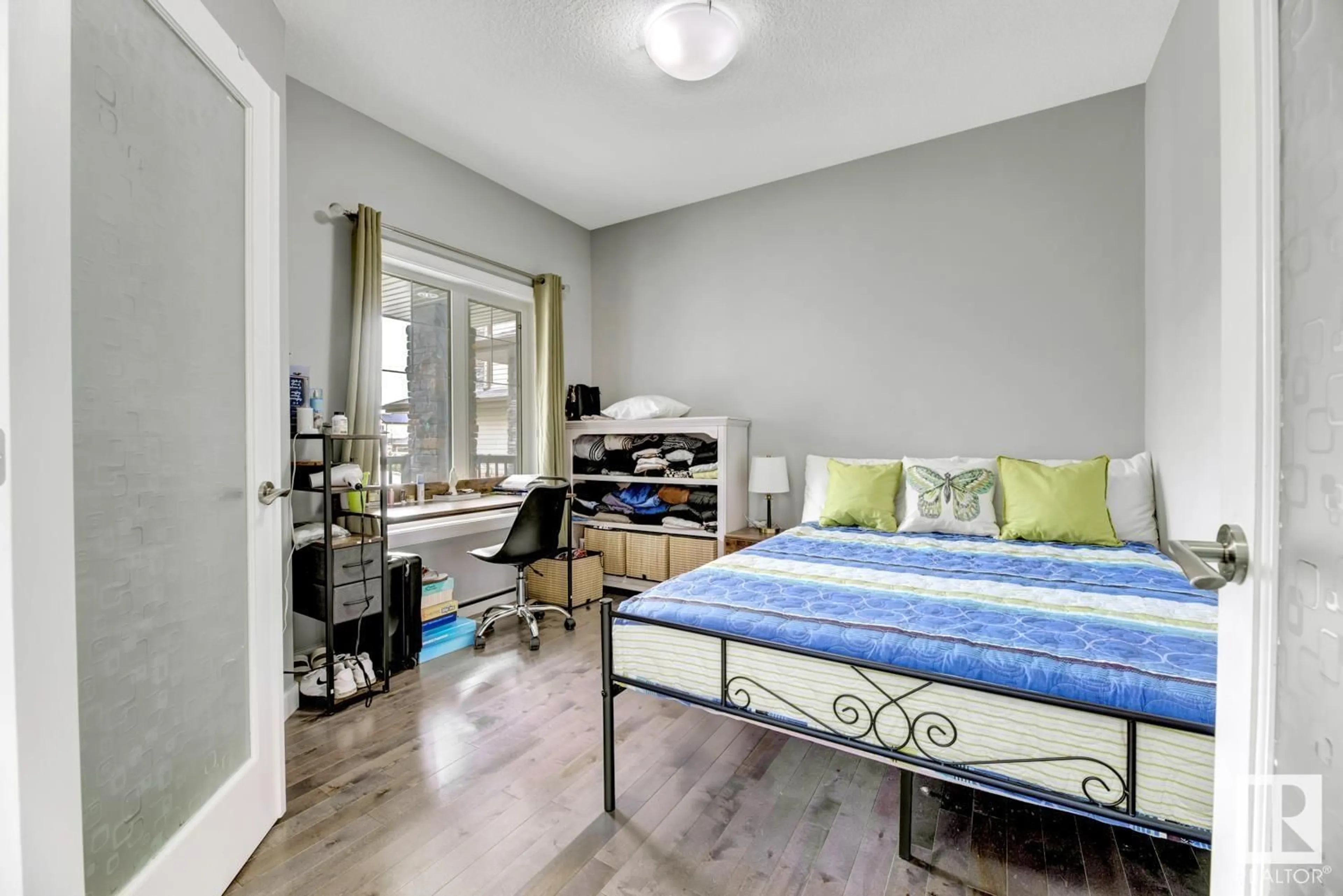 A pic of a room for NW - 16516 131 ST, Edmonton Alberta T6V0G1