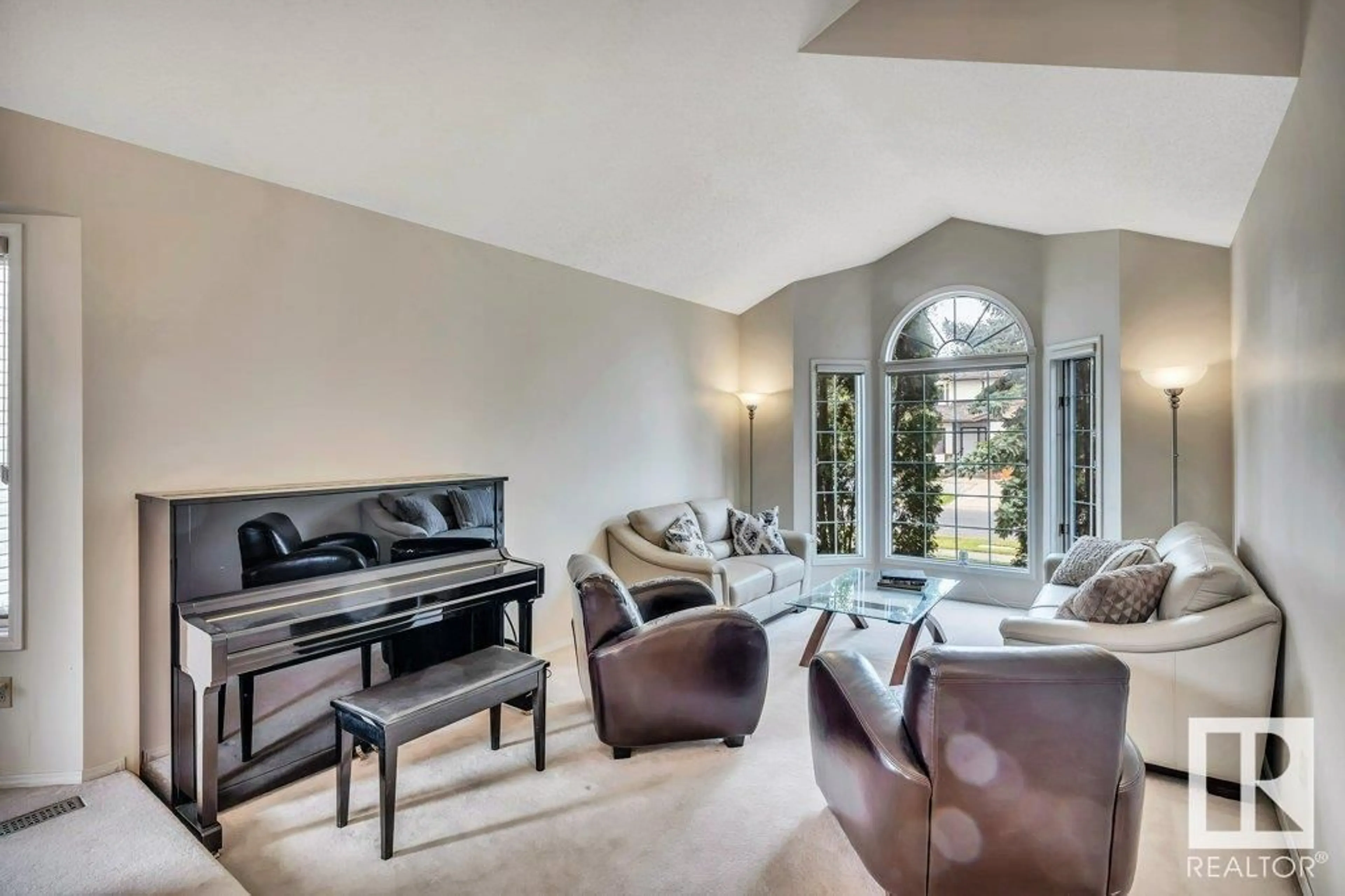 Living room with furniture, unknown for 425 BUCHANAN RD, Edmonton Alberta T6R2A5