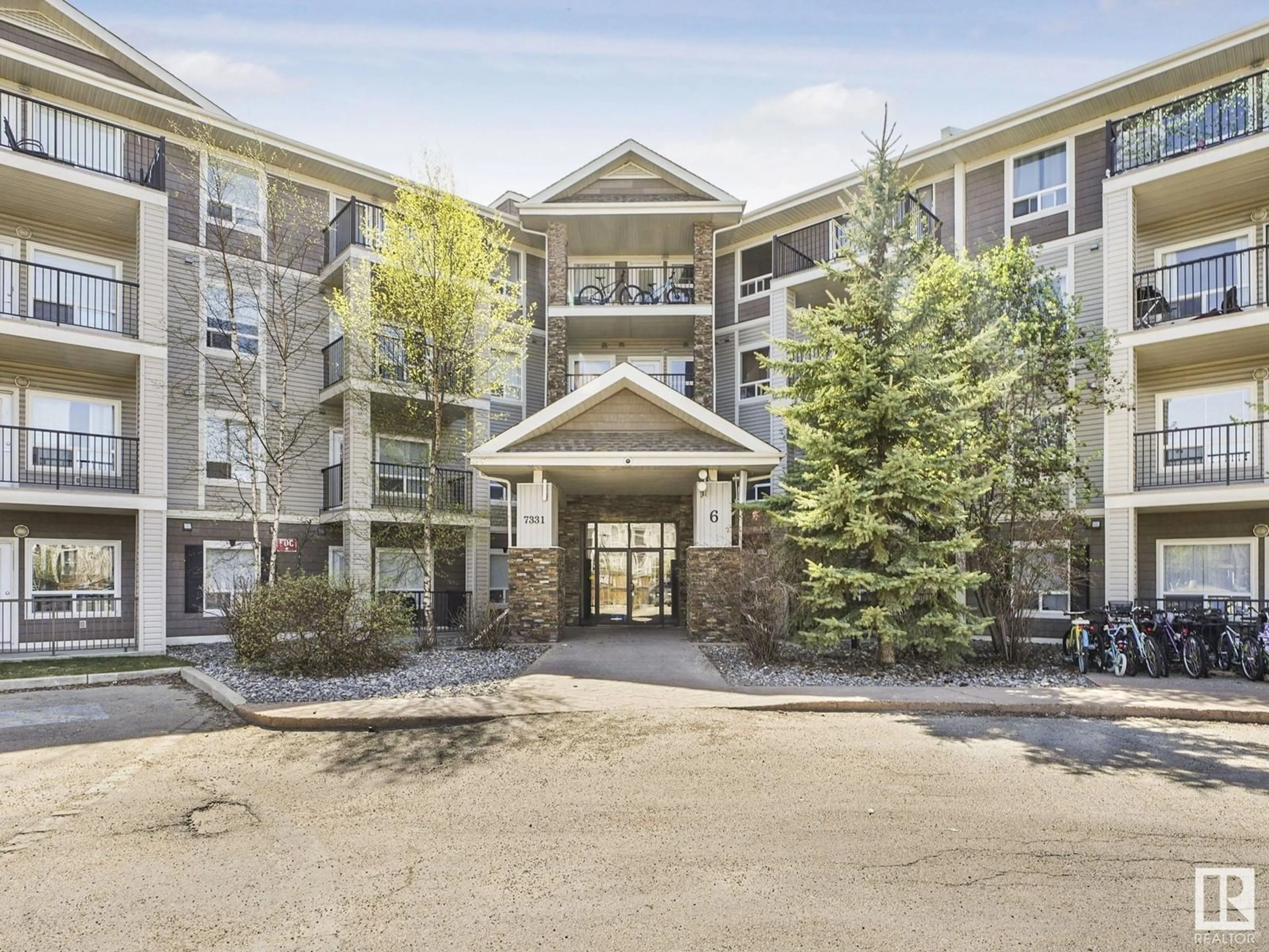 Indoor foyer for 7331 - 6208 SOUTH TERWILLEGAR DR, Edmonton Alberta T6R0L9