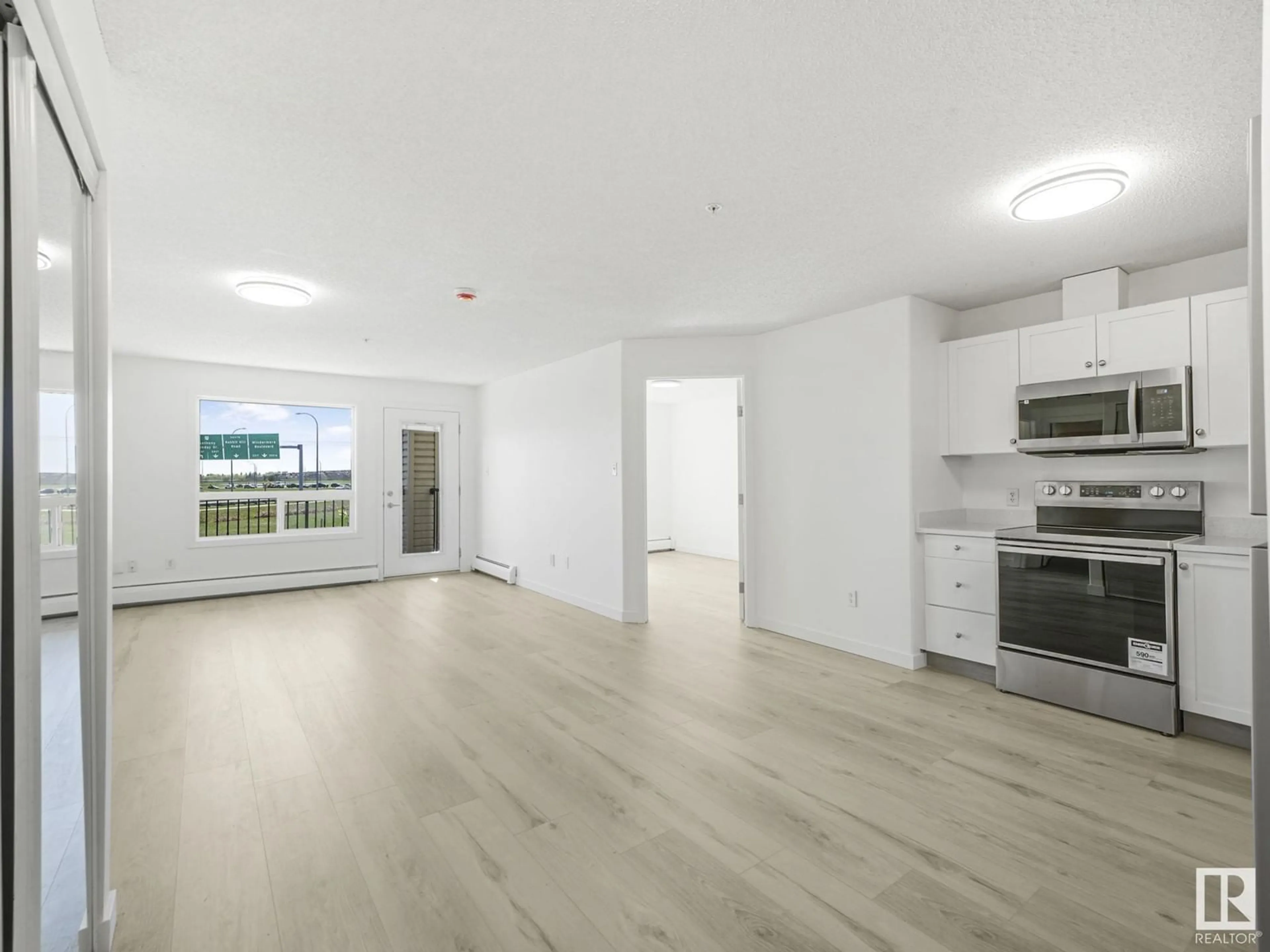 A pic of a room for 7331 - 6208 SOUTH TERWILLEGAR DR, Edmonton Alberta T6R0L9