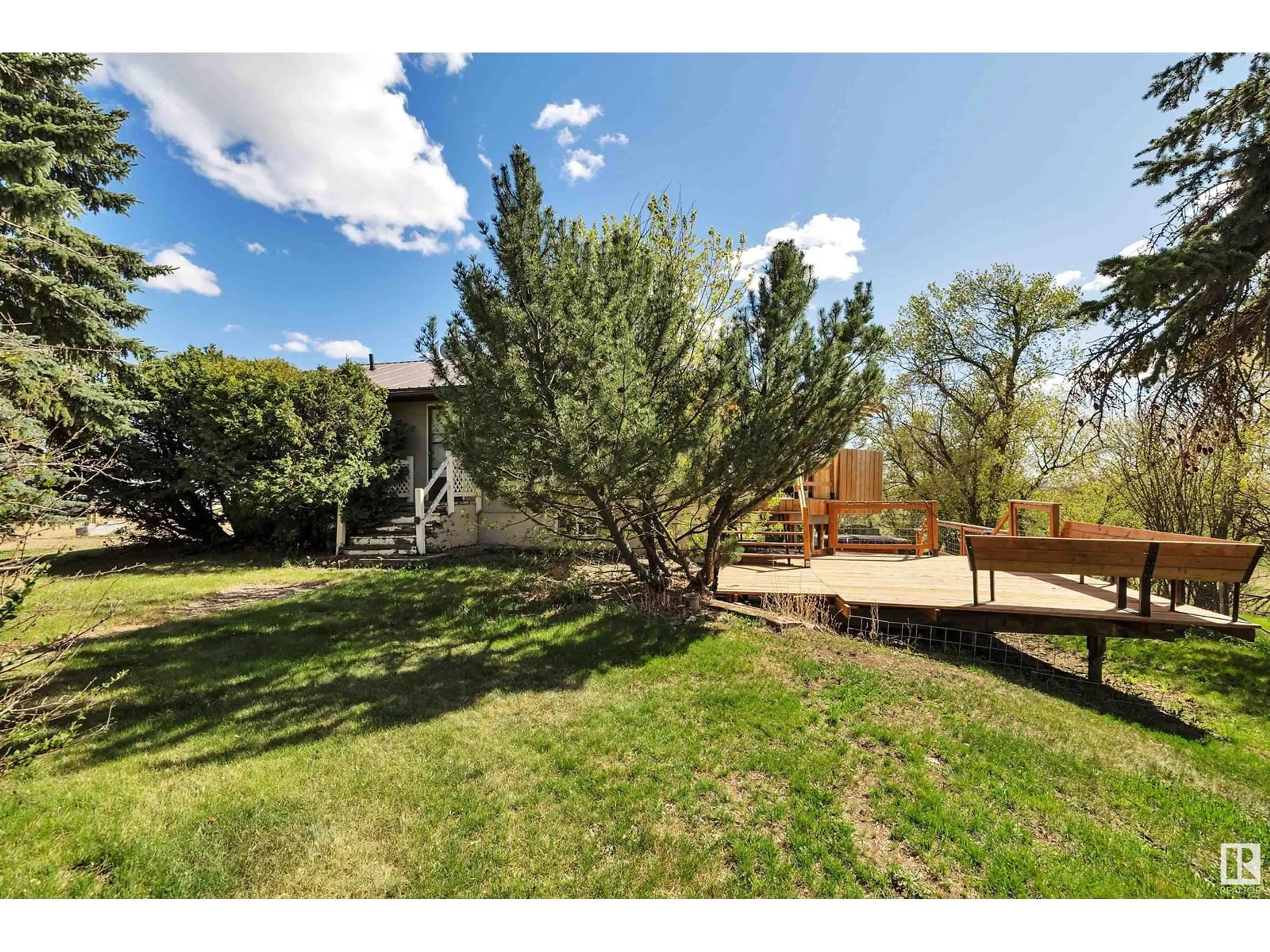A pic from outside/outdoor area/front of a property/back of a property/a pic from drone, unknown for 225075 TWP ROAD 454, Rural Wetaskiwin County Alberta T9A1W9