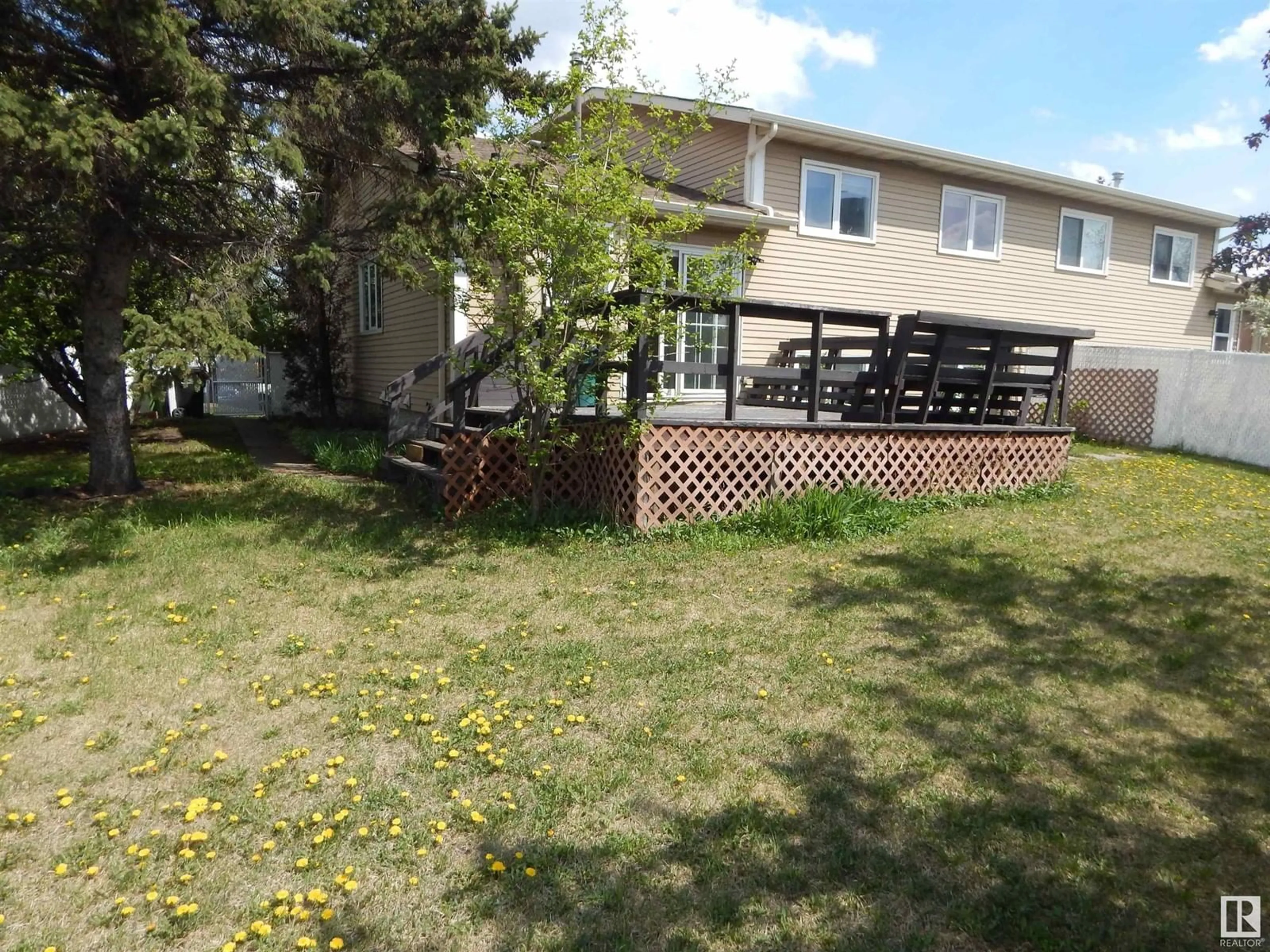 Unknown for 11147 157 AV, Edmonton Alberta T5X4V1