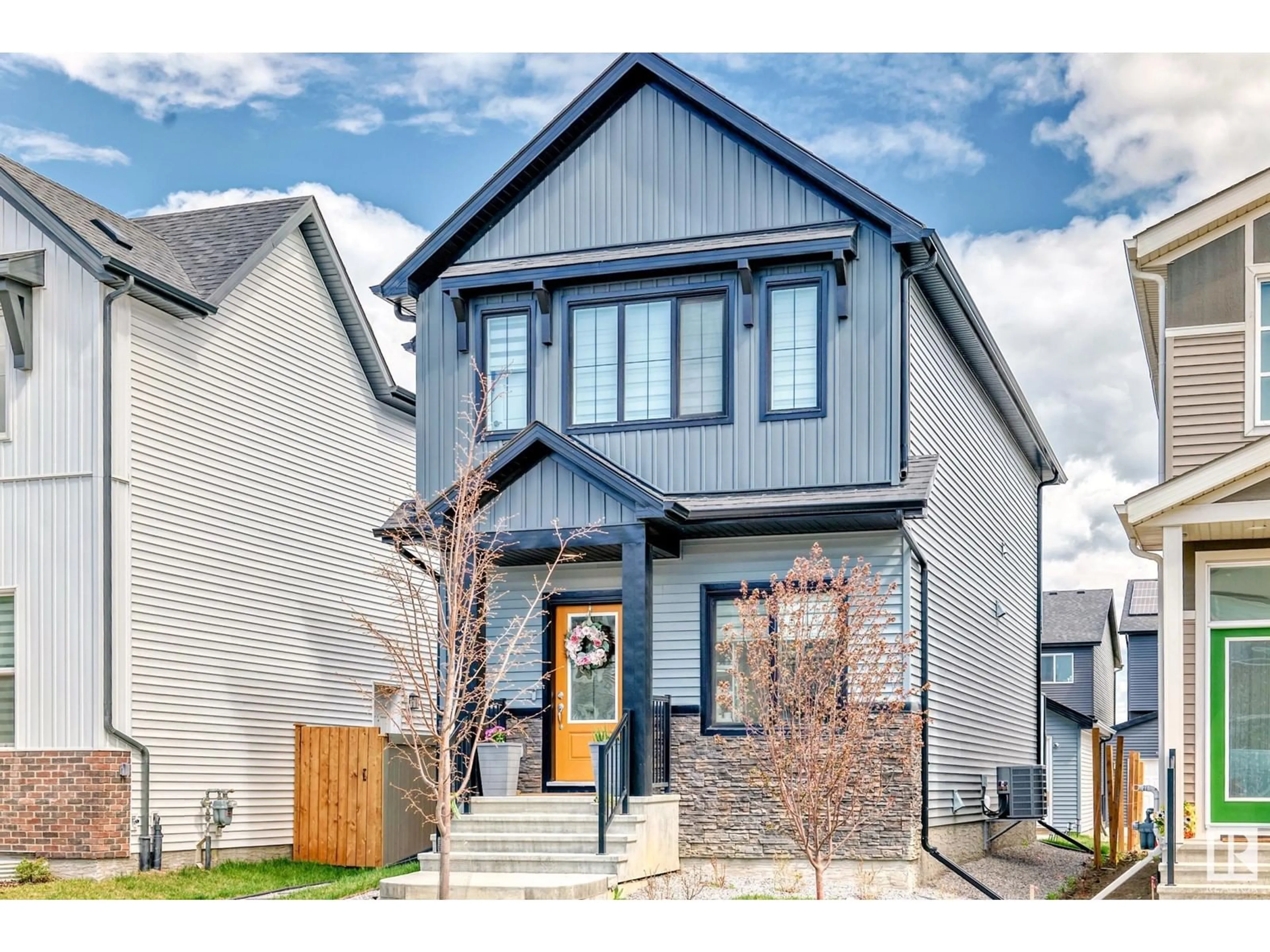 Home with brick exterior material, street for 467 EDGEMONT DR, Edmonton Alberta T6M1S1