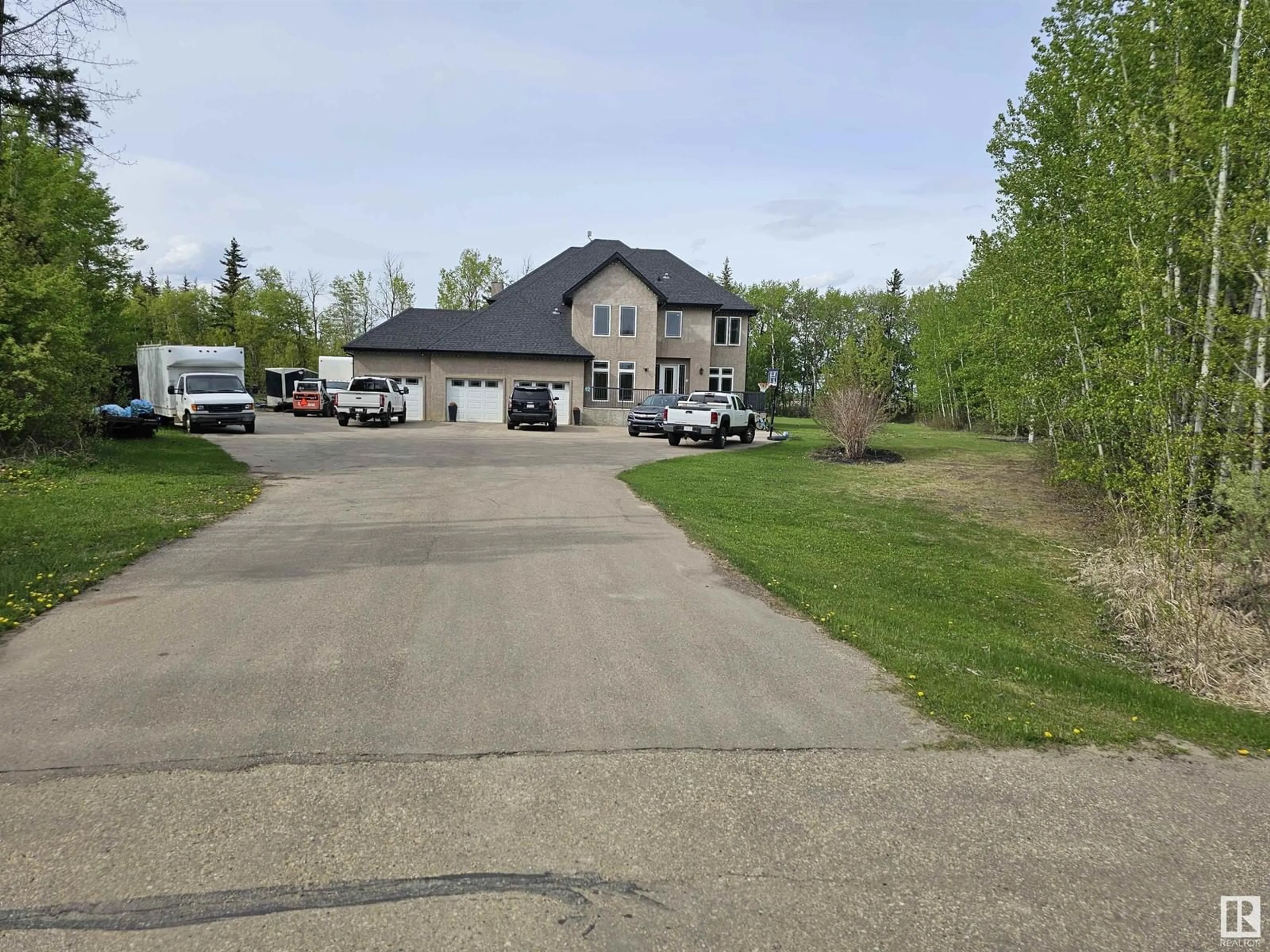 A pic from outside/outdoor area/front of a property/back of a property/a pic from drone, street for 92 RGE ROAD 273 RGE ROAD, Rural Parkland County Alberta T7X4B4