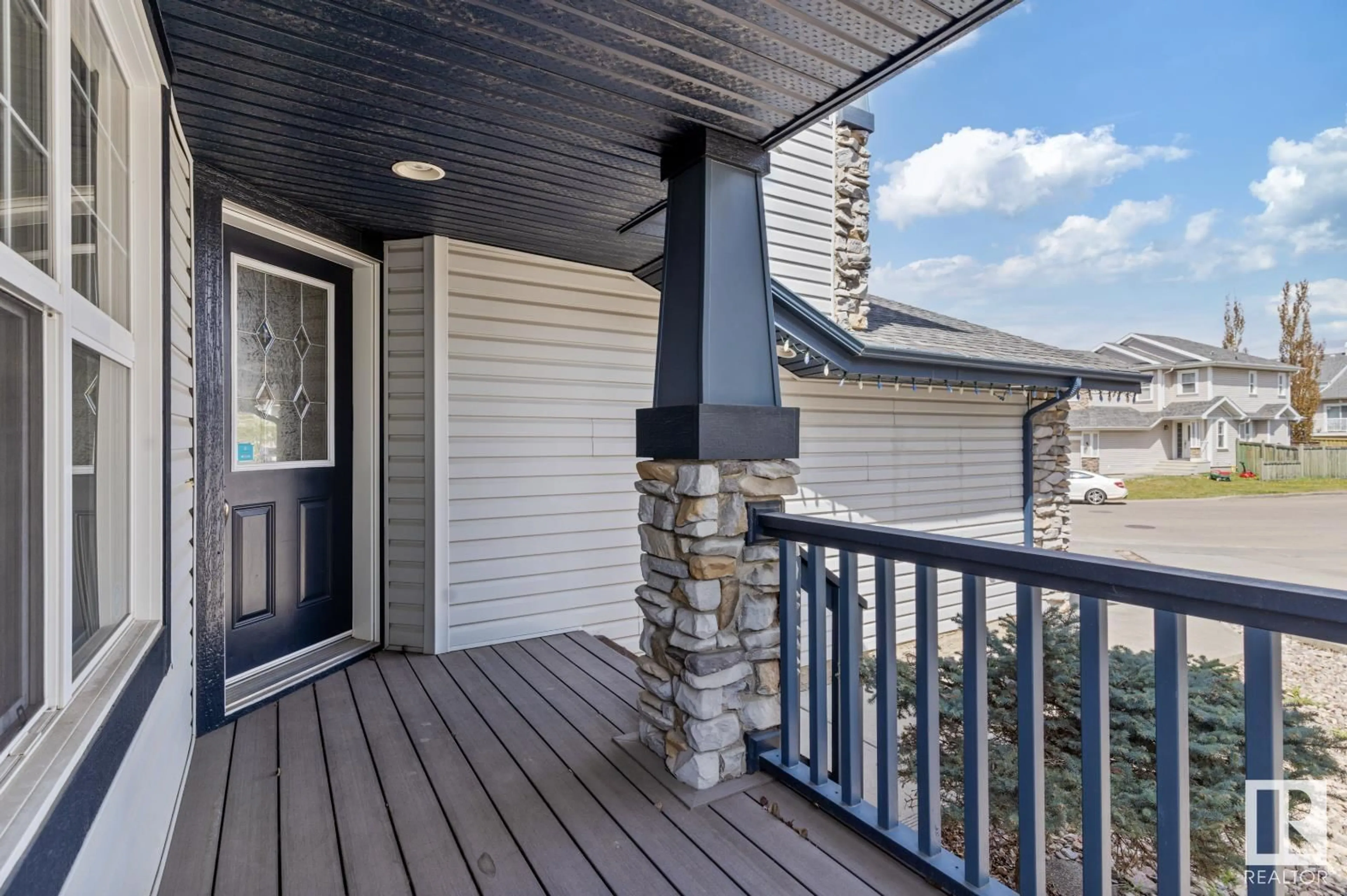 Patio, unknown for 2553 HANNA CRESCENT, Edmonton Alberta T6R3P7