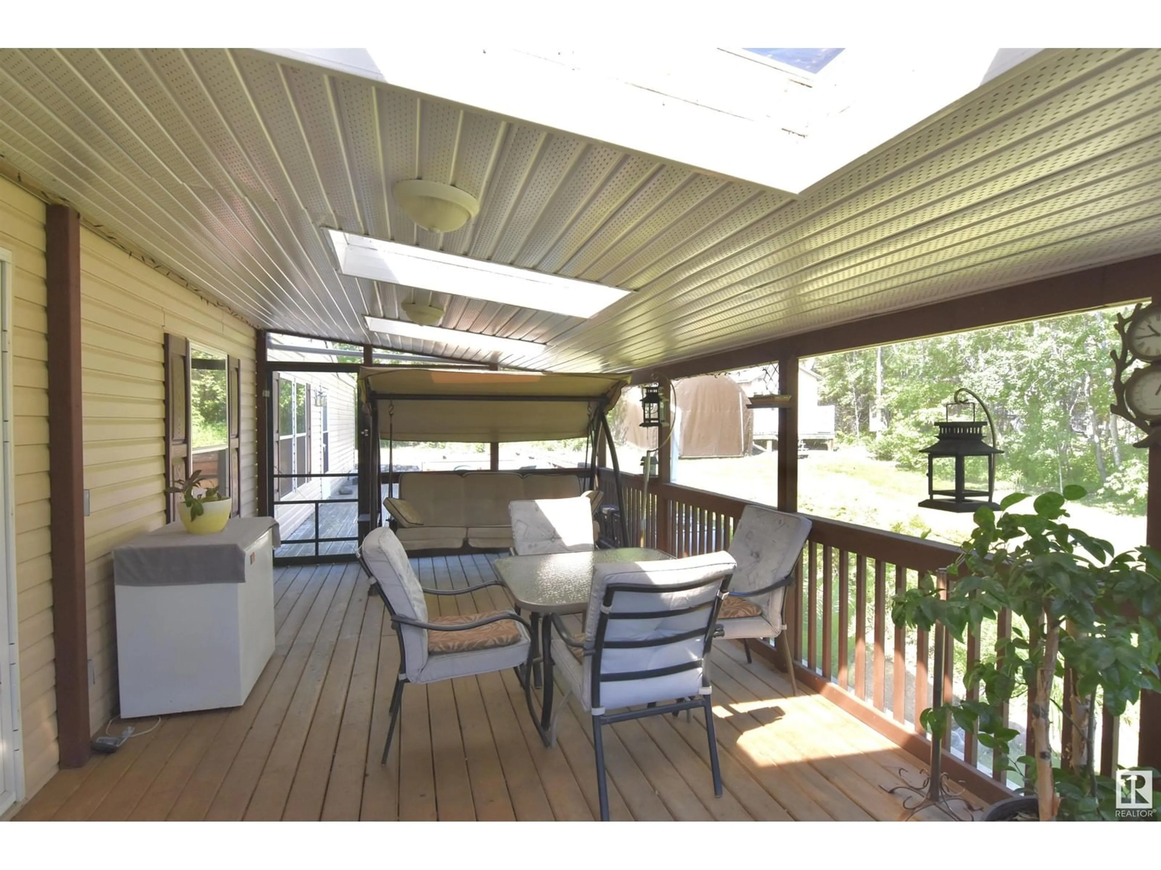 Patio, street for 429 RNG RD 120 RNG RD, Rural St. Paul County Alberta T0A3E0
