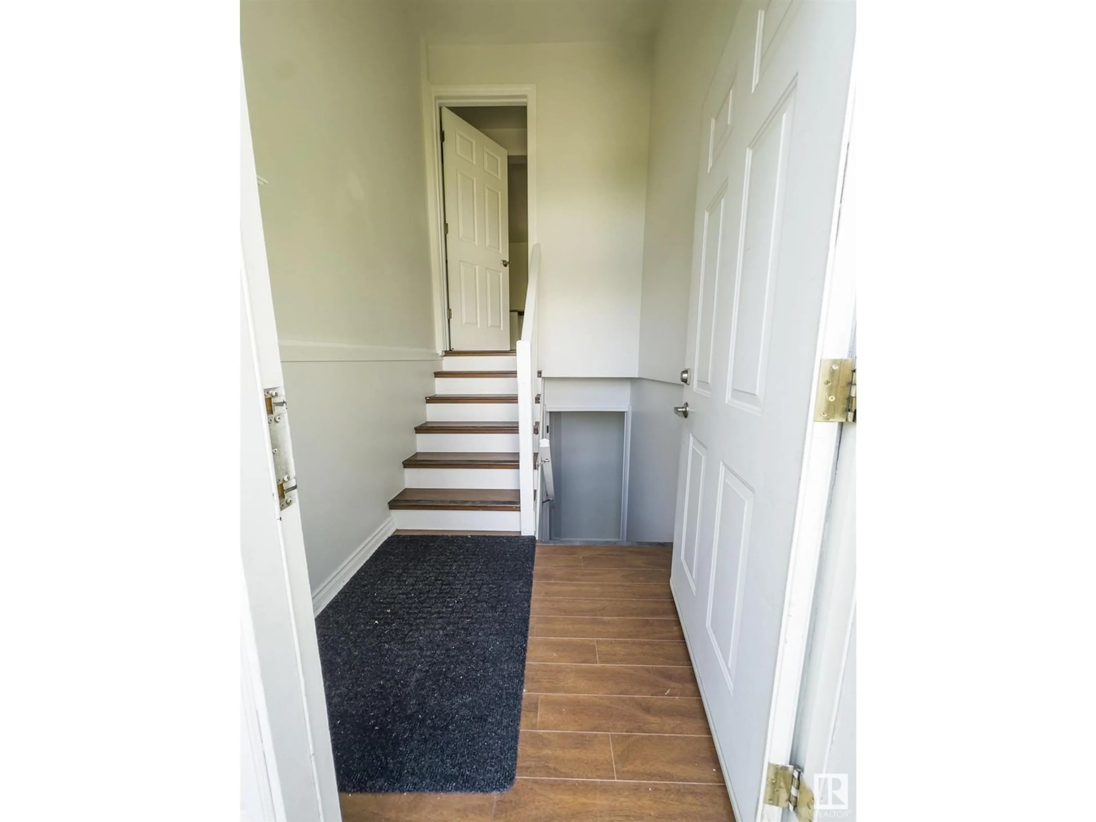 Unknown for NW - 10952 158 ST, Edmonton Alberta T5P2Y9