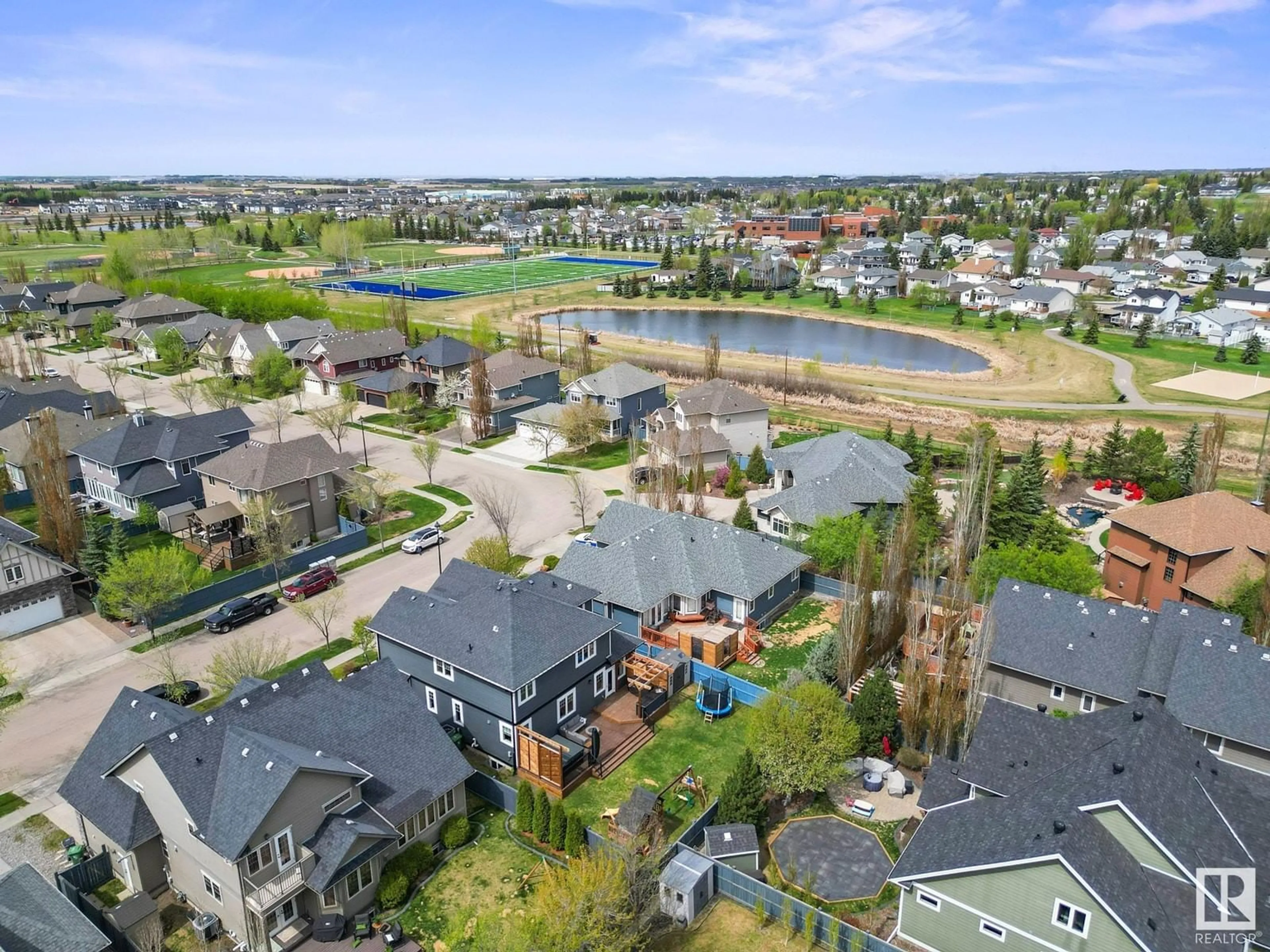A pic from outside/outdoor area/front of a property/back of a property/a pic from drone, water/lake/river/ocean view for 5418 BAIE CAILLOU BA, Beaumont Alberta T4X1W7
