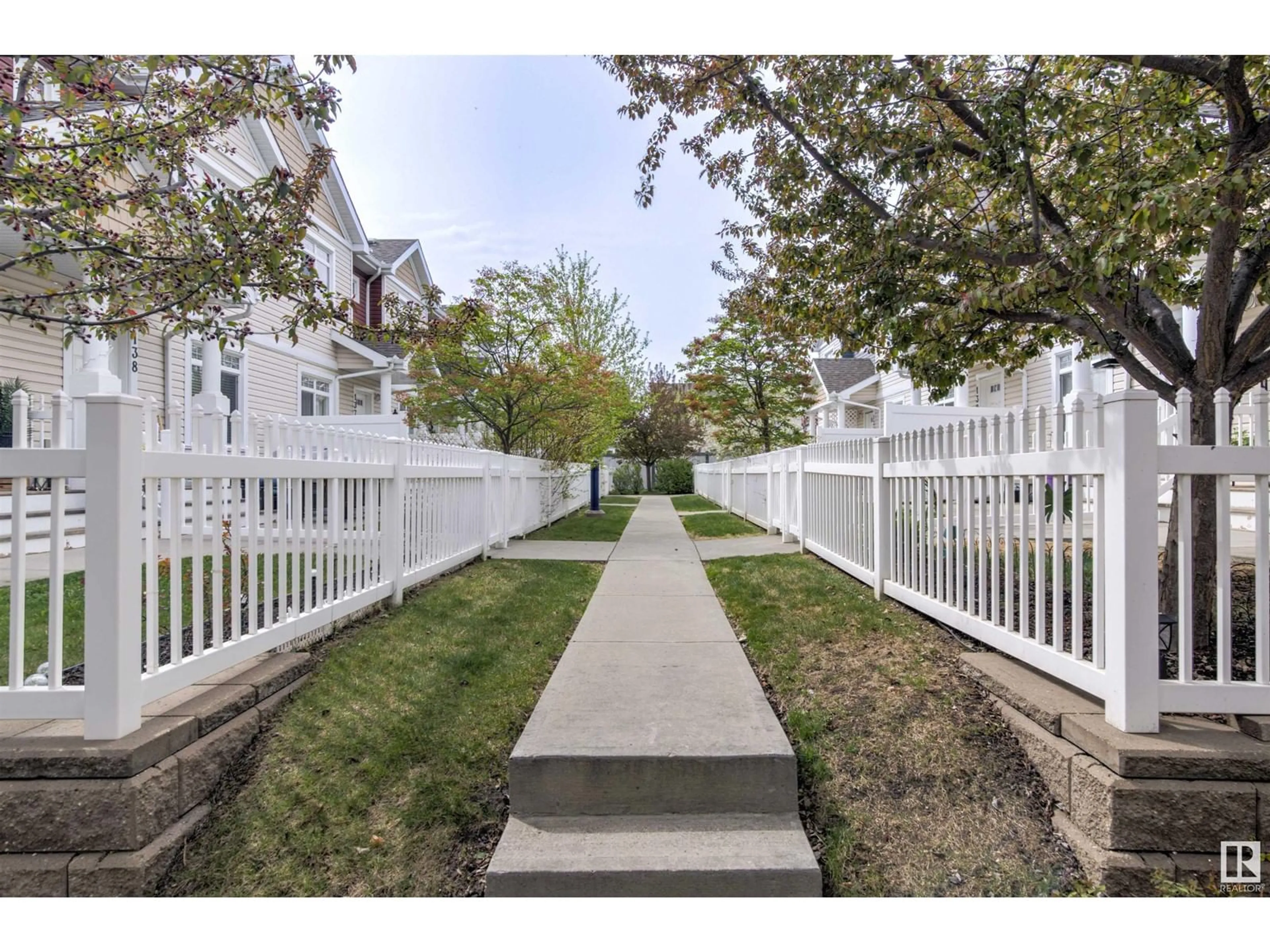 Patio, street for #130 - 1804 70 ST, Edmonton Alberta T6X0H4