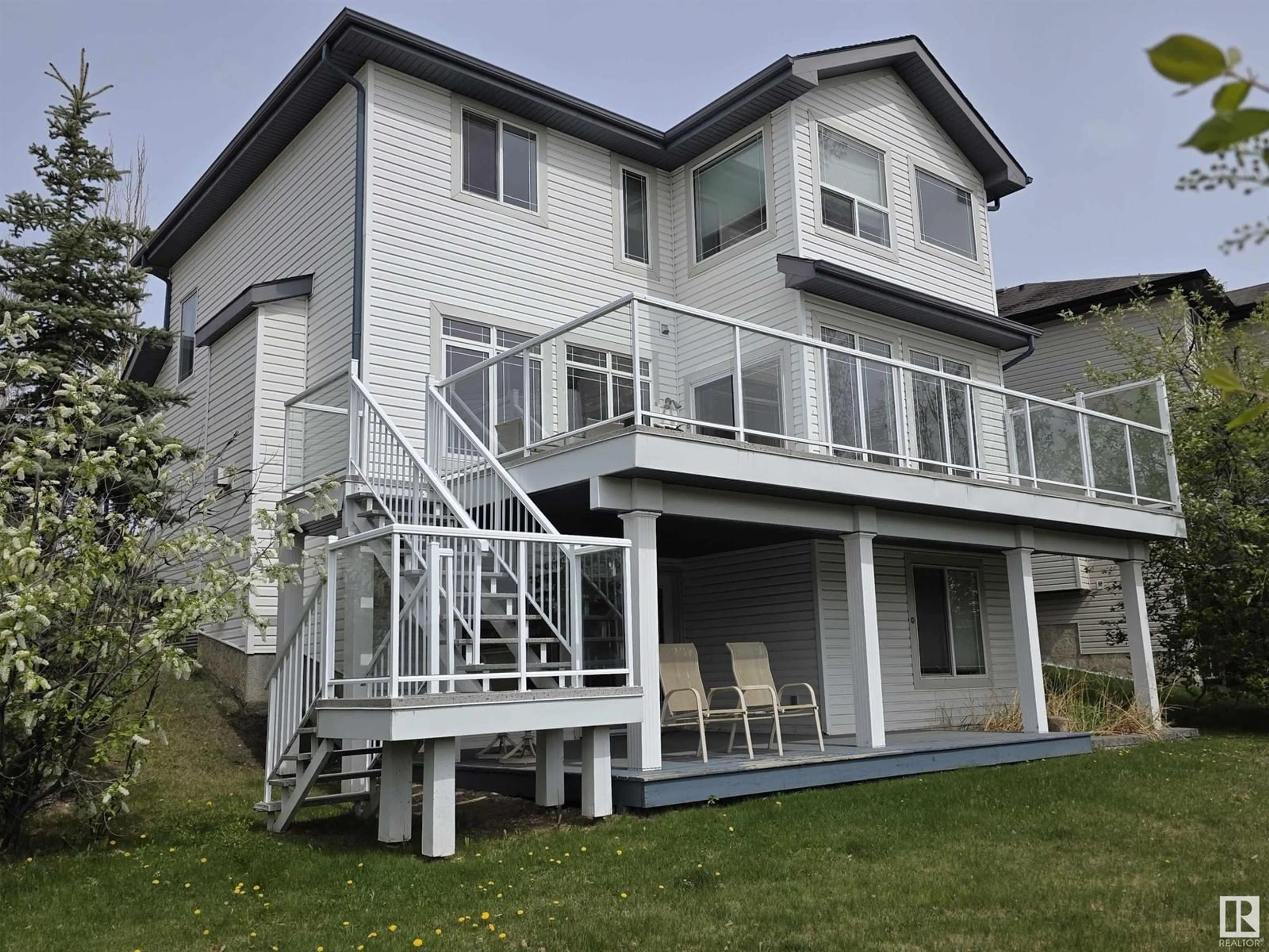 Home with vinyl exterior material, unknown for 8403 5 AV SW, Edmonton Alberta T6X1H9