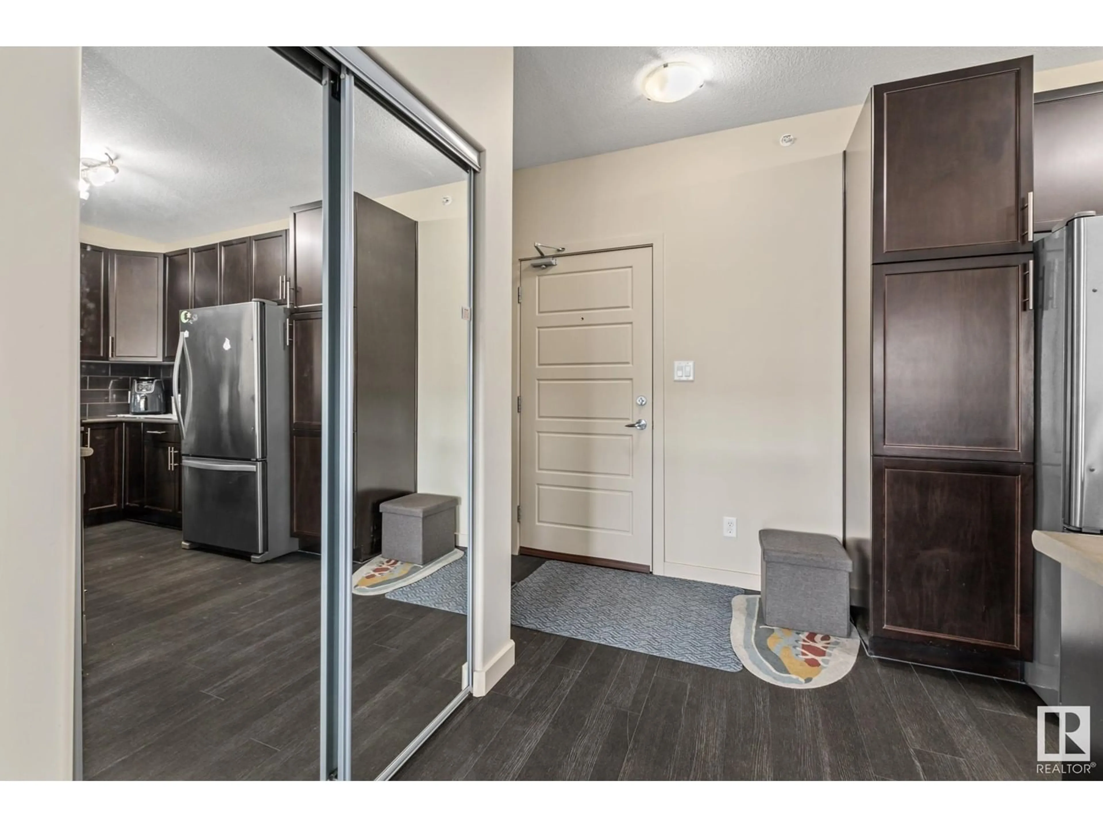 Indoor entryway for #457 - 11517 ELLERSLIE RD, Edmonton Alberta T6W2A9