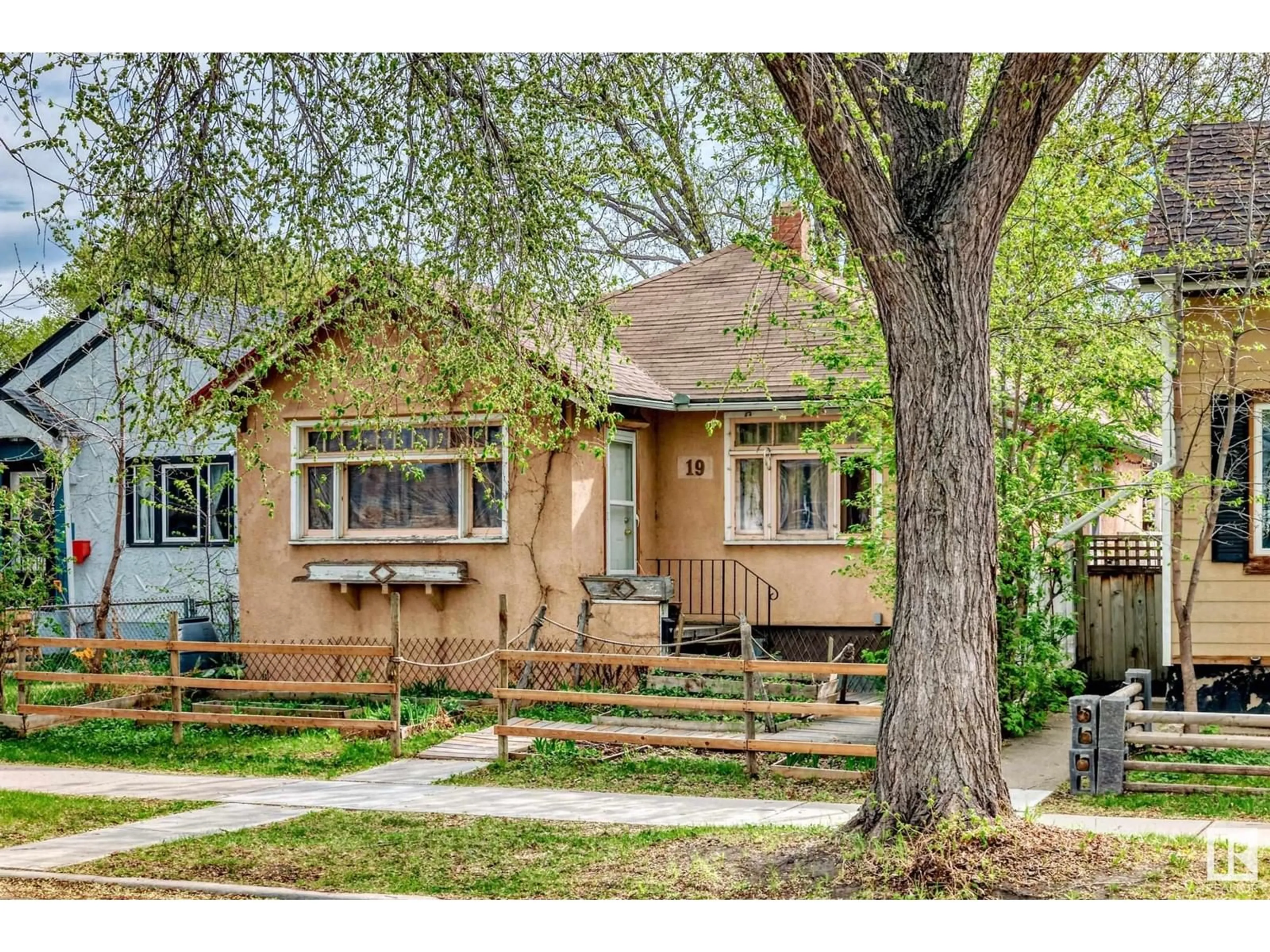 Home with brick exterior material, street for 11619 96 ST, Edmonton Alberta T5G1T8