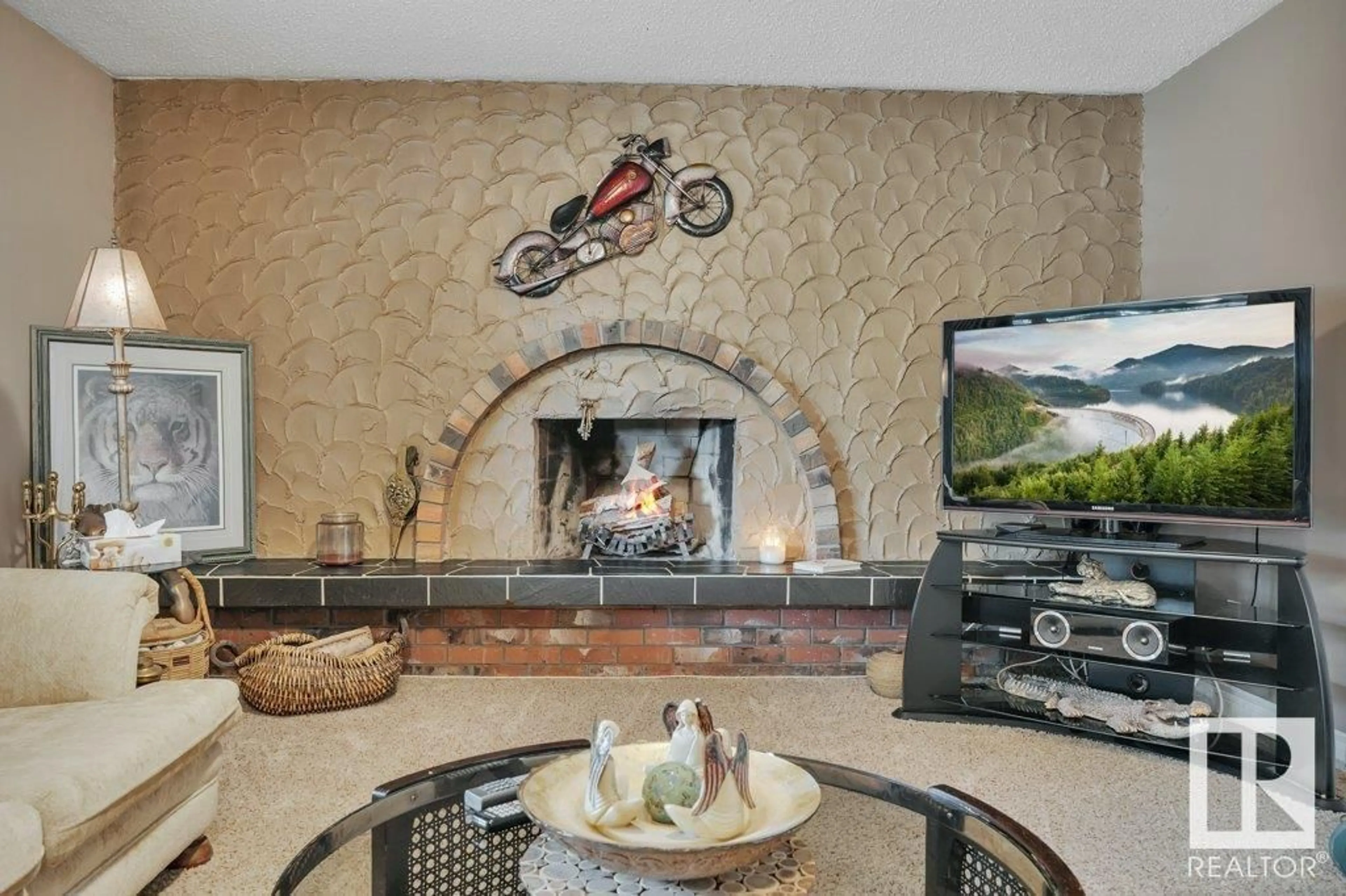 Home theater for 35 MANCHESTER DR, Sherwood Park Alberta T8A0T3