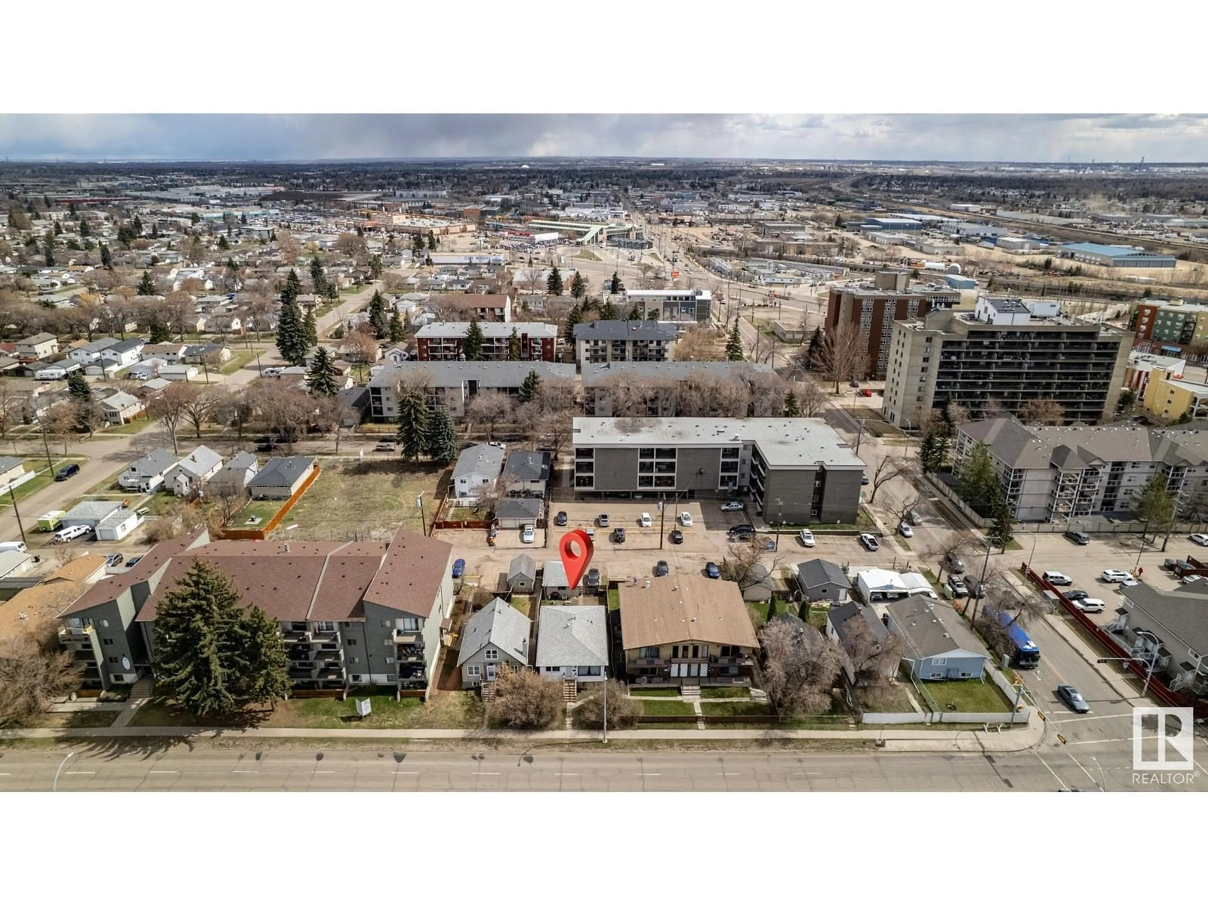 A pic from outside/outdoor area/front of a property/back of a property/a pic from drone, city buildings view from balcony for NW - 12917 66 ST, Edmonton Alberta T5C0A6