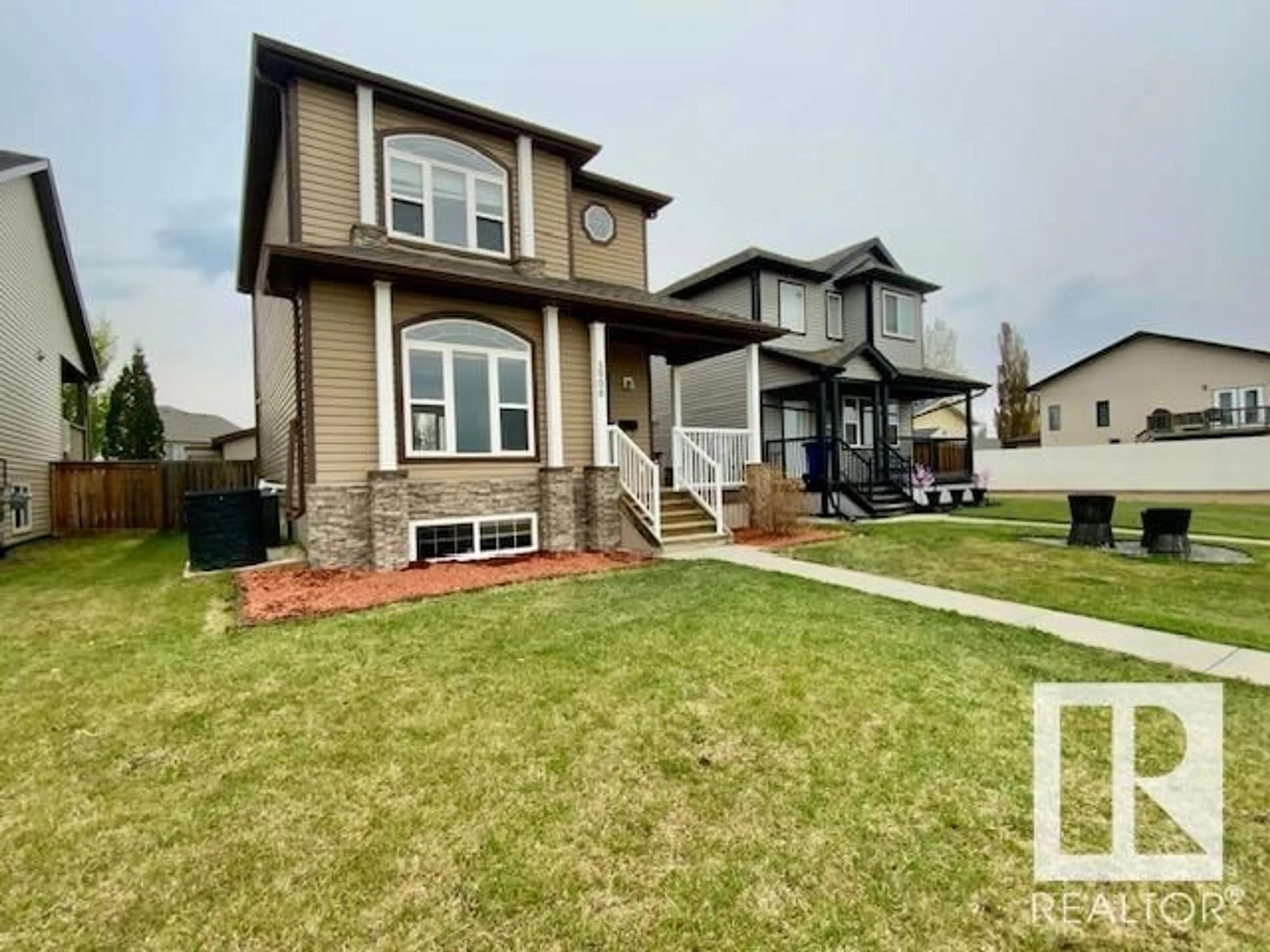 Unknown for 3906 56 AV, Wetaskiwin Alberta T9A1X6